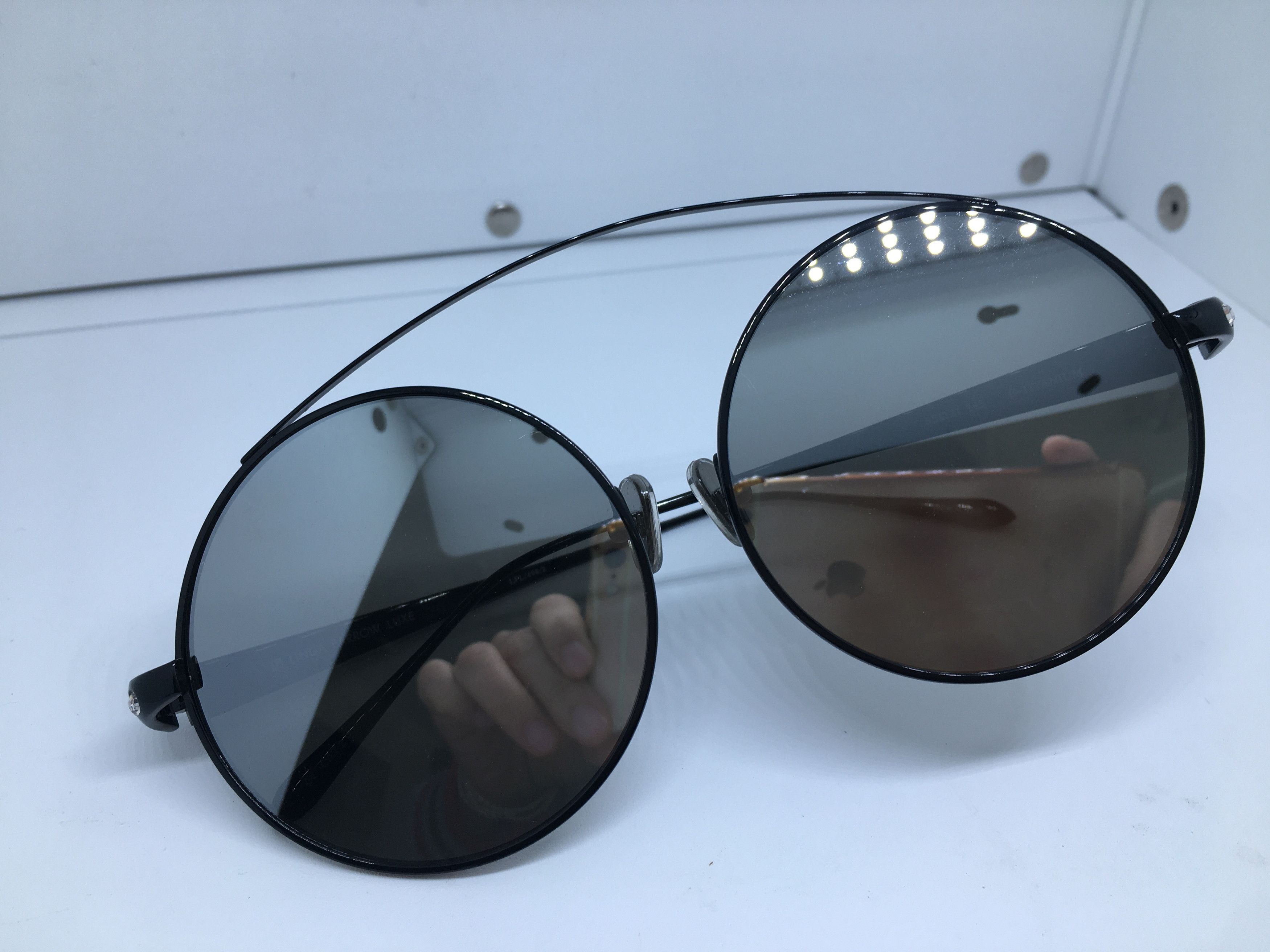 Linda Farrow Linda Farrow Black Titanium Round Sunglasses Frame Size ONE SIZE - 7 Thumbnail