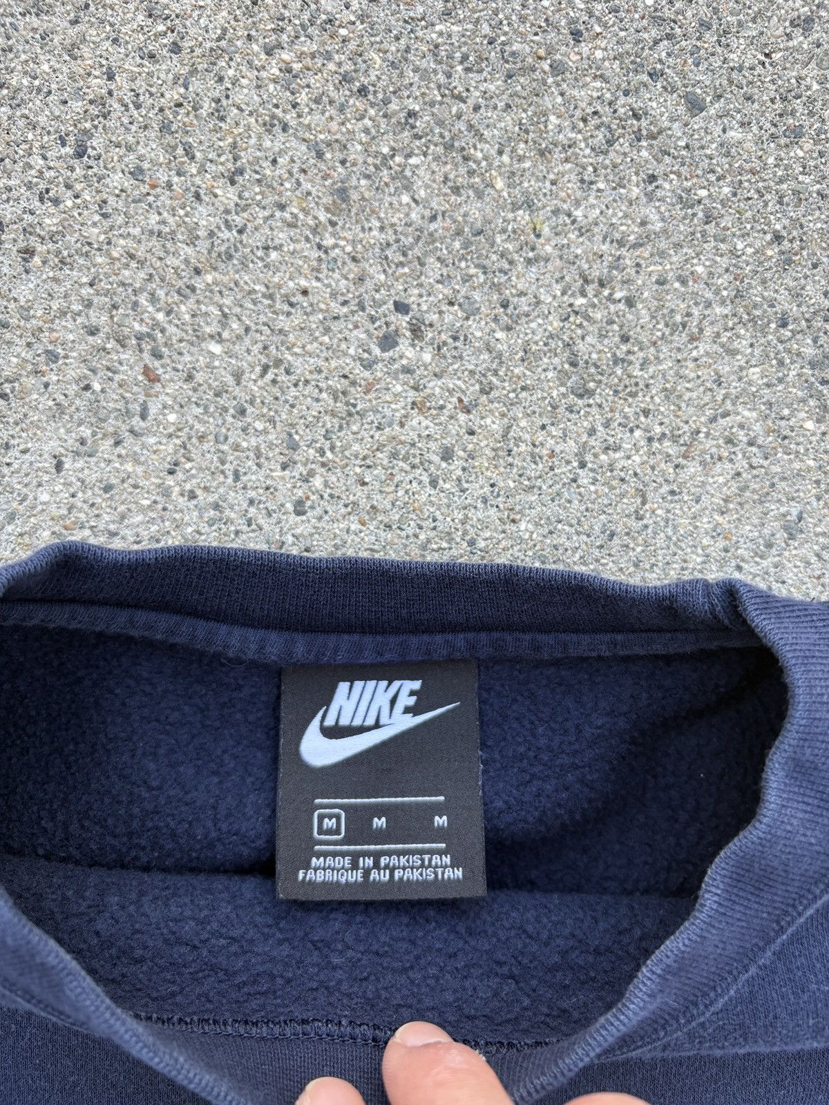 Nike × Vintage Vintage 2000s Y2K Nike Navy Blue Embroidered Swoosh Sweater Size US M / EU 48-50 / 2 - 3 Thumbnail