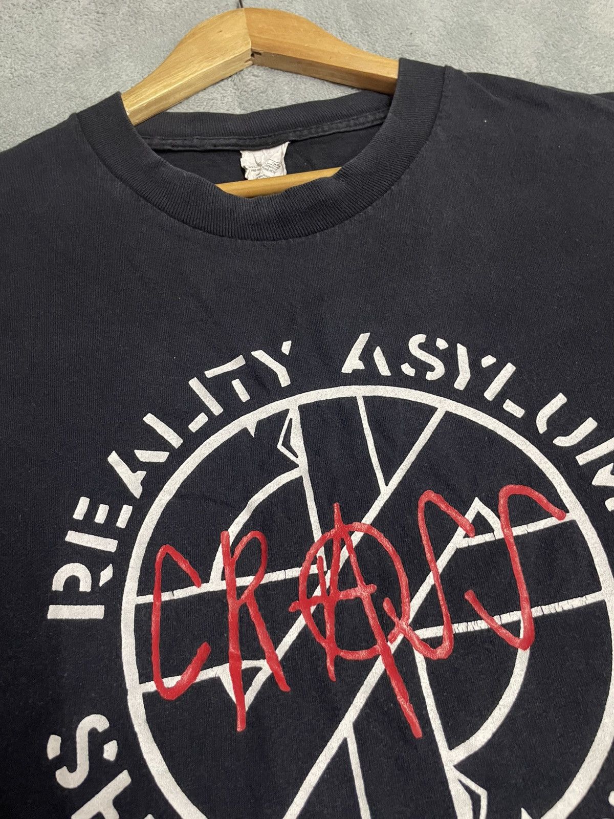 Band Tees BAND CRASS-REALITY ASYLUM SHAVED WOMEN Size US XL / EU 56 / 4 - 4 Thumbnail