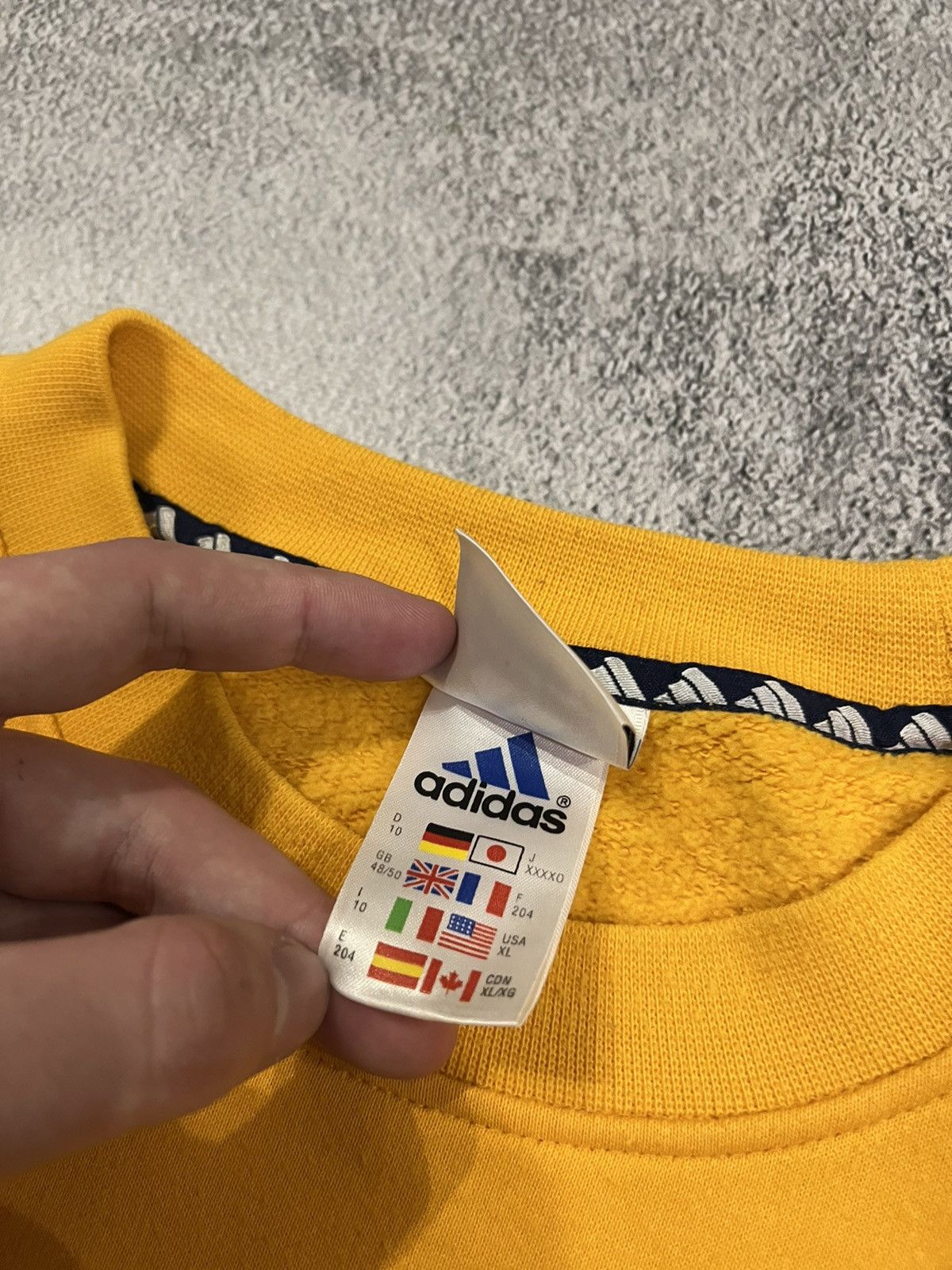 Adidas × Vintage Vintage Y2k Adidas 💛 Spell Out Big Logo Rare Sweatshirt 90’s Size US XL / EU 56 / 4 - 11 Thumbnail