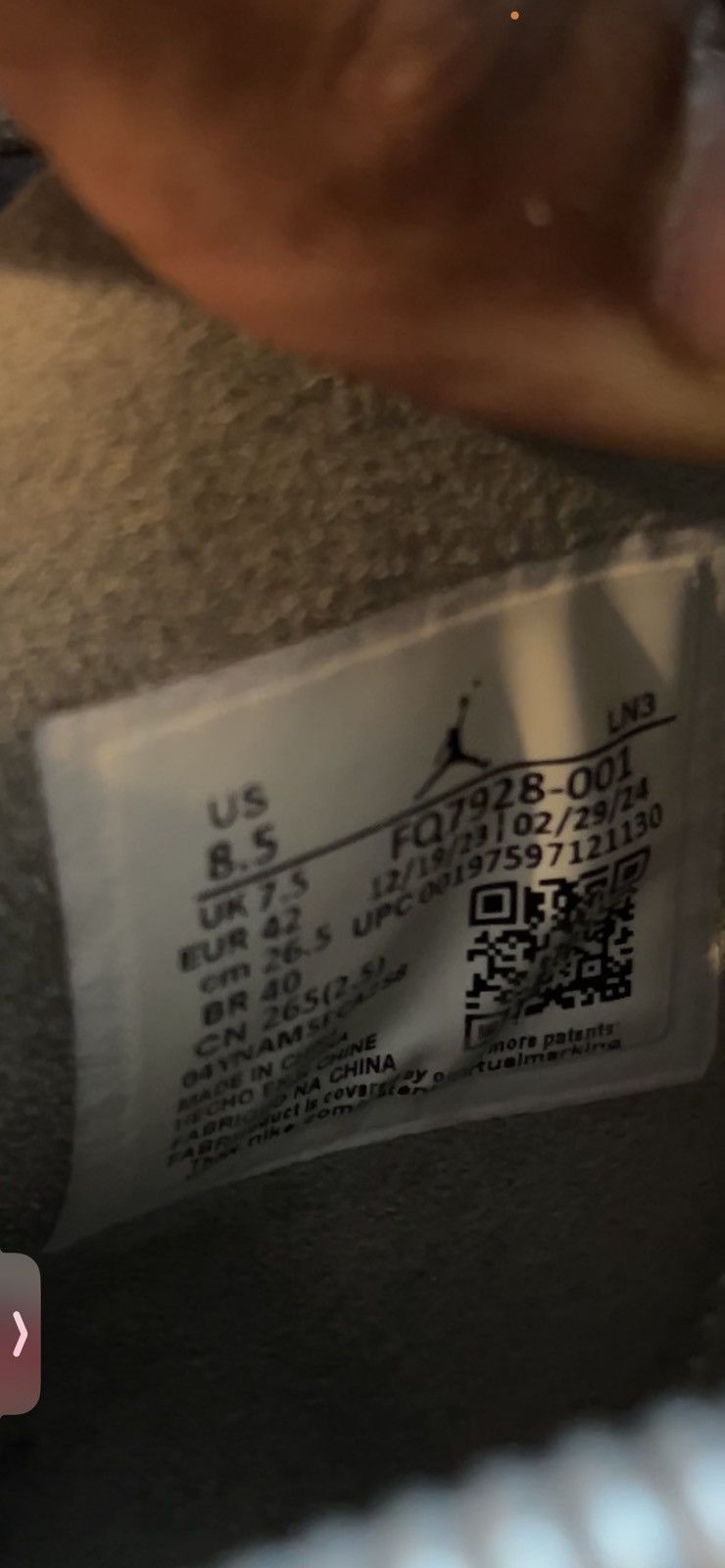 Jordan Brand Jordan 4 Wet Cement Size US 8.5 / EU 41-42 - 6 Thumbnail