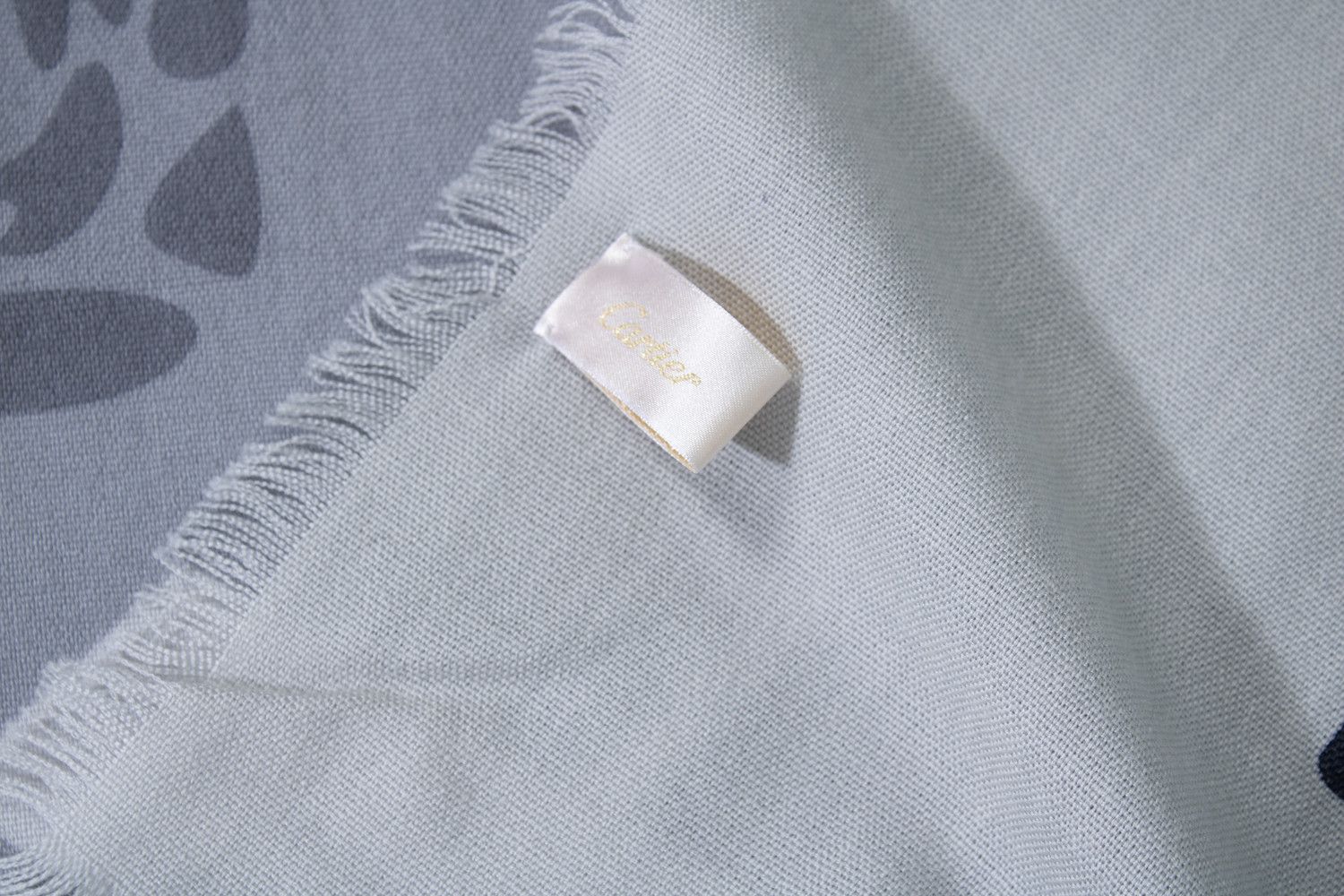 Cartier Cartier, grey bon voyage wool fringed scarf Size ONE SIZE - 6 Thumbnail
