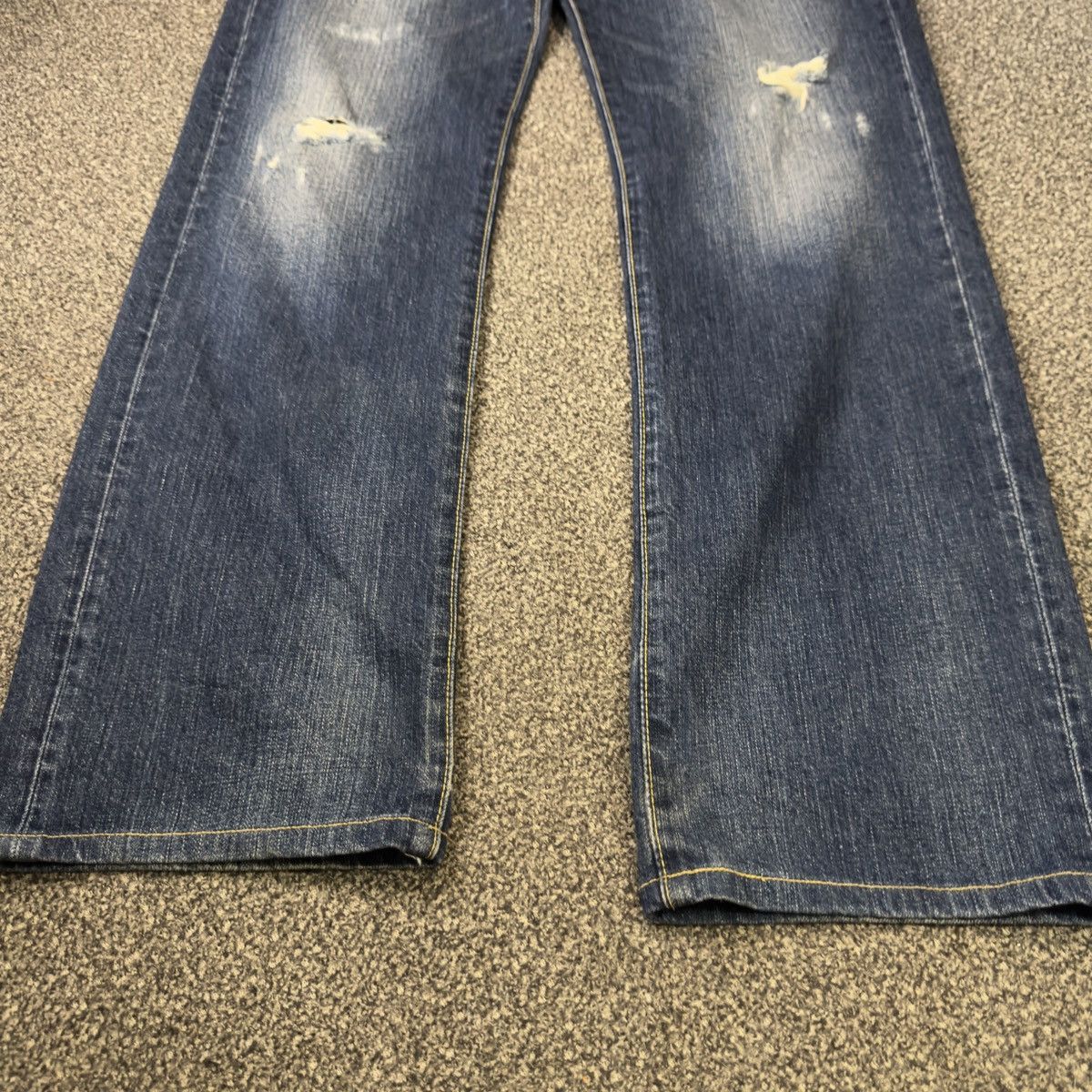 Undercover × Uniqlo Vintage 90s Japanese Uniqlo Original Basic Light Wash Denim Size US 33 - 7 Thumbnail