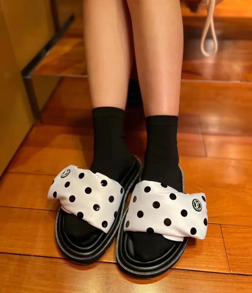 Louis Vuitton LV Black Polka Dot Velcro Women Slippers 36 98 New Size US 5.5 / IT 35.5 - 8 Thumbnail
