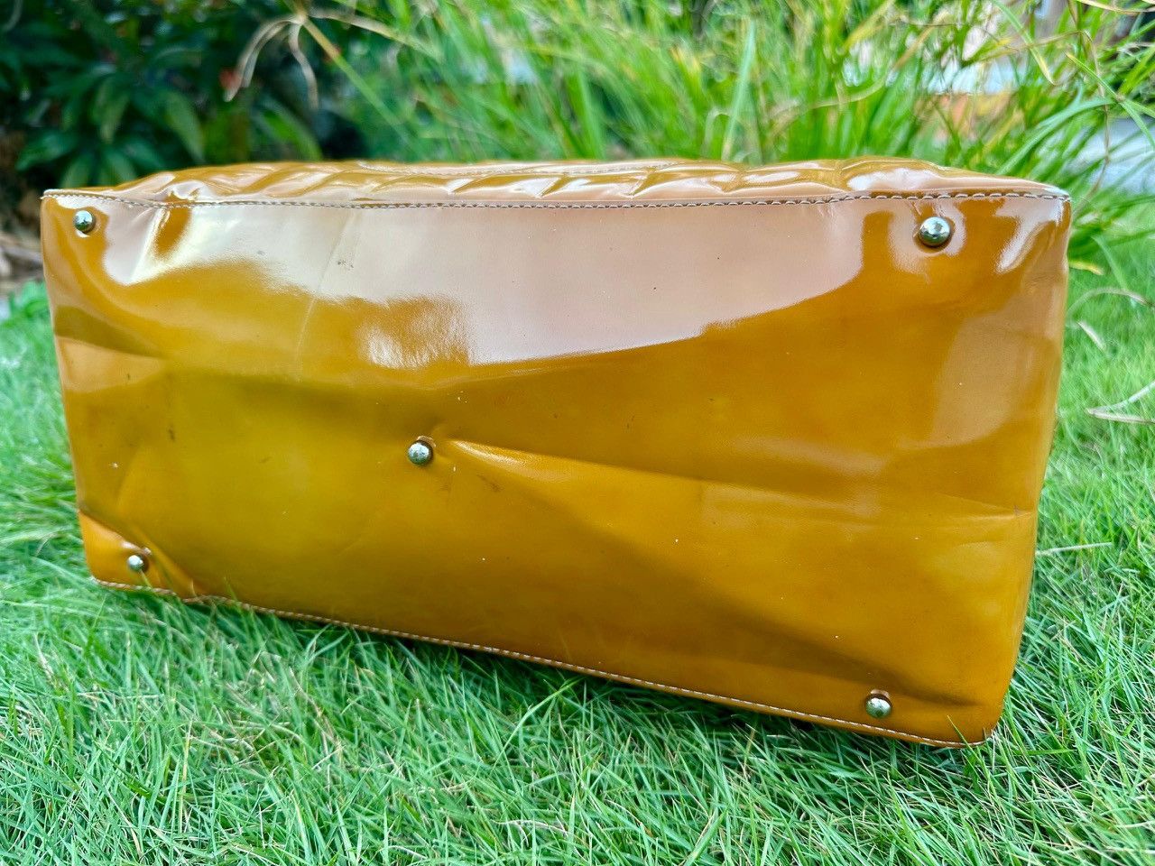 Chanel Chanel Coco Mark Chocolate Bar Patent Leather Bowler Size ONE SIZE - 4 Thumbnail