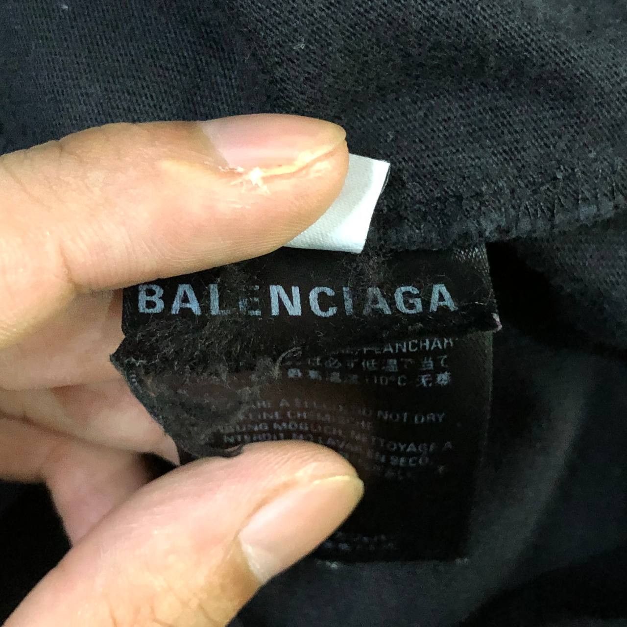 Balenciaga Balenciaga News 24/7 Tee Size US L / EU 52-54 / 3 - 10 Thumbnail