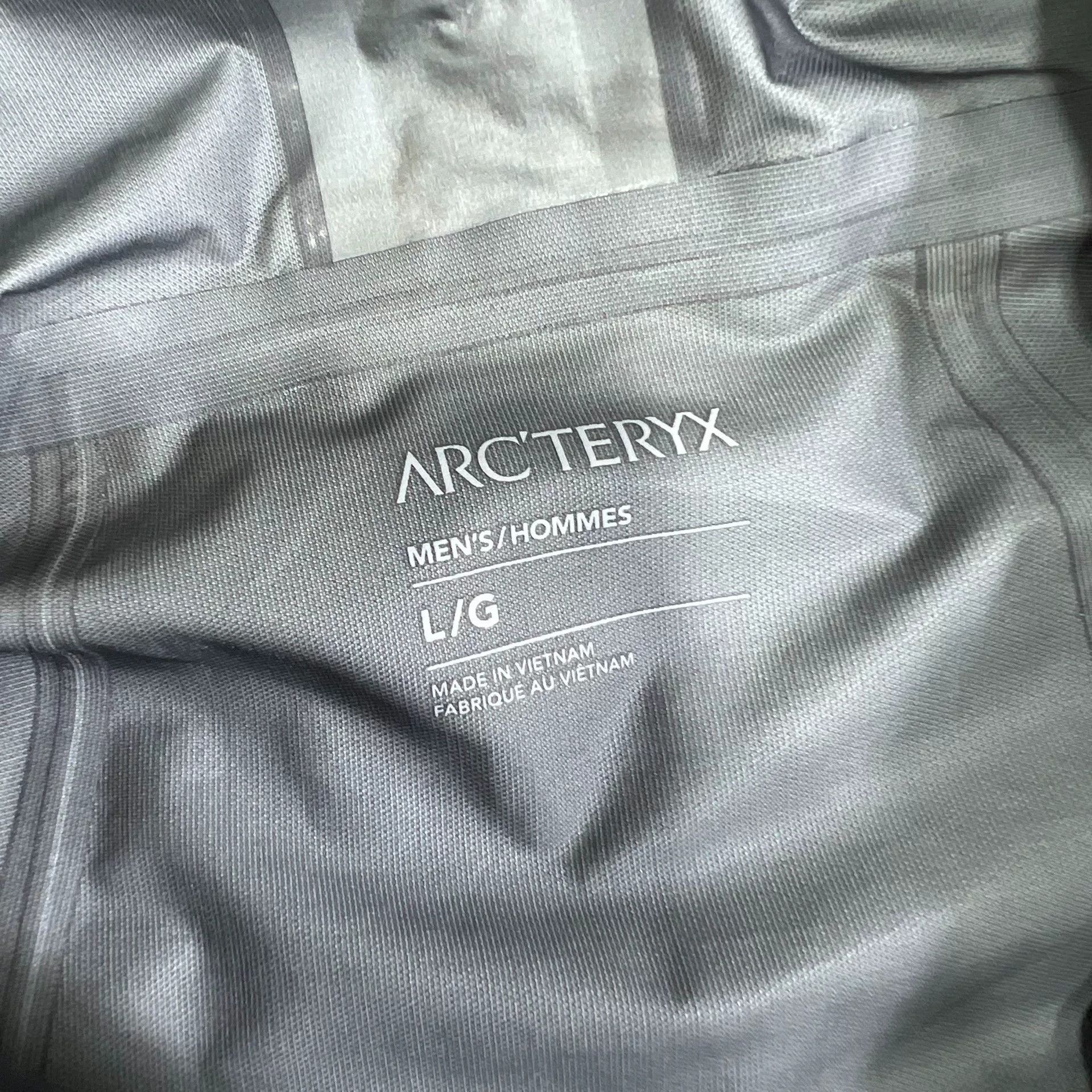 Arc'teryx Arcteryx Hardshell Jacket Size L Size US L / EU 52-54 / 3 - 4 Thumbnail