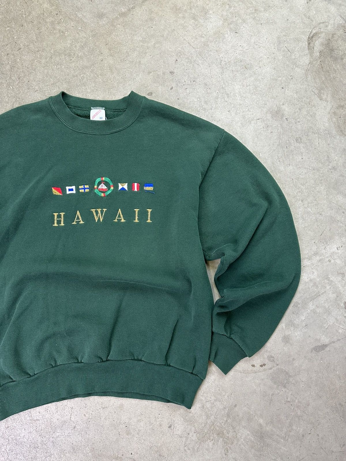 Vintage vintage 90s hawaii embroidered crewneck medium Size US M / EU 48-50 / 2 - 2 Thumbnail