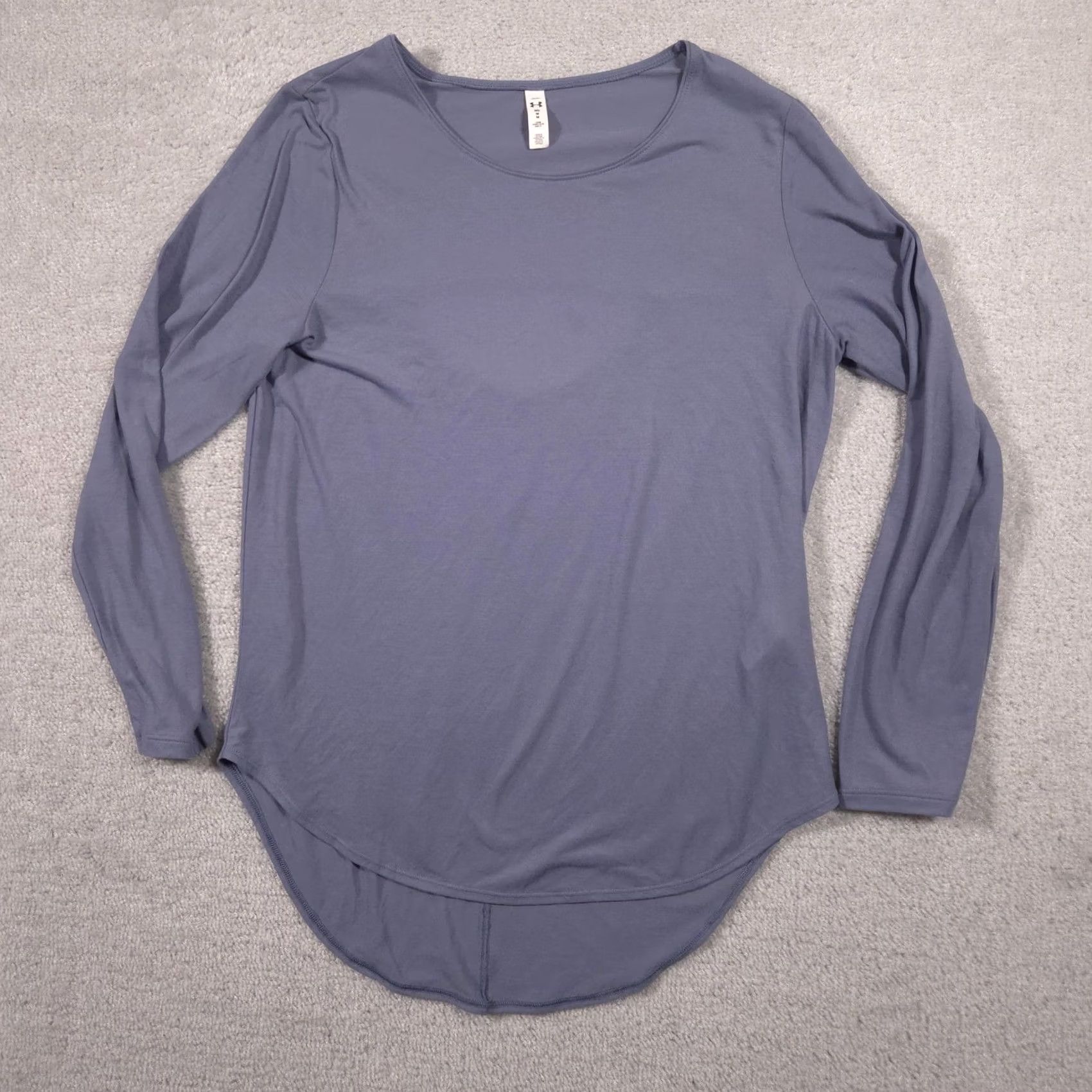 Under Armour Under Armour Shirt Womens Medium Blue Long Sleeve Open Back Keyhole Athletic Top Size M / US 6-8 / IT 42-44 - 2 Thumbnail