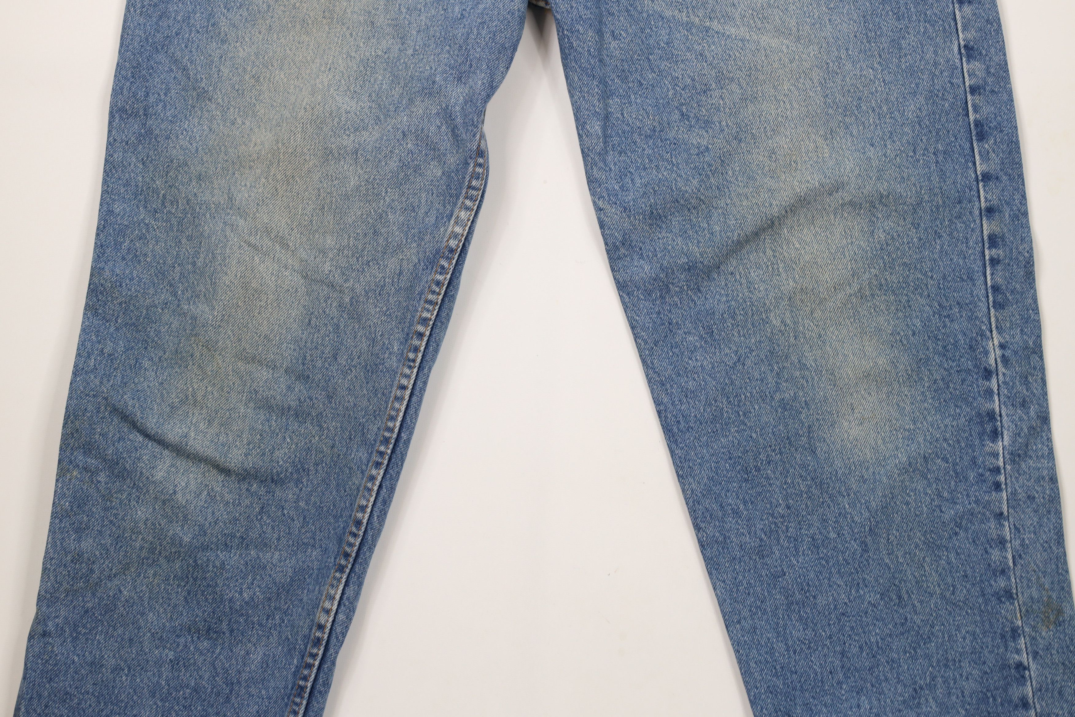 Levi's × Vintage Vintage 90s Levis 550 Relaxed Tapered Leg Jeans Blue USA Size US 36 / EU 52 - 3 Thumbnail