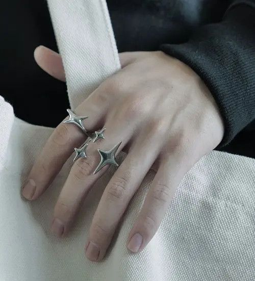 Japanese Brand Retro gothic punk adjustable triple star ring Size ONE SIZE - 1 Thumbnail