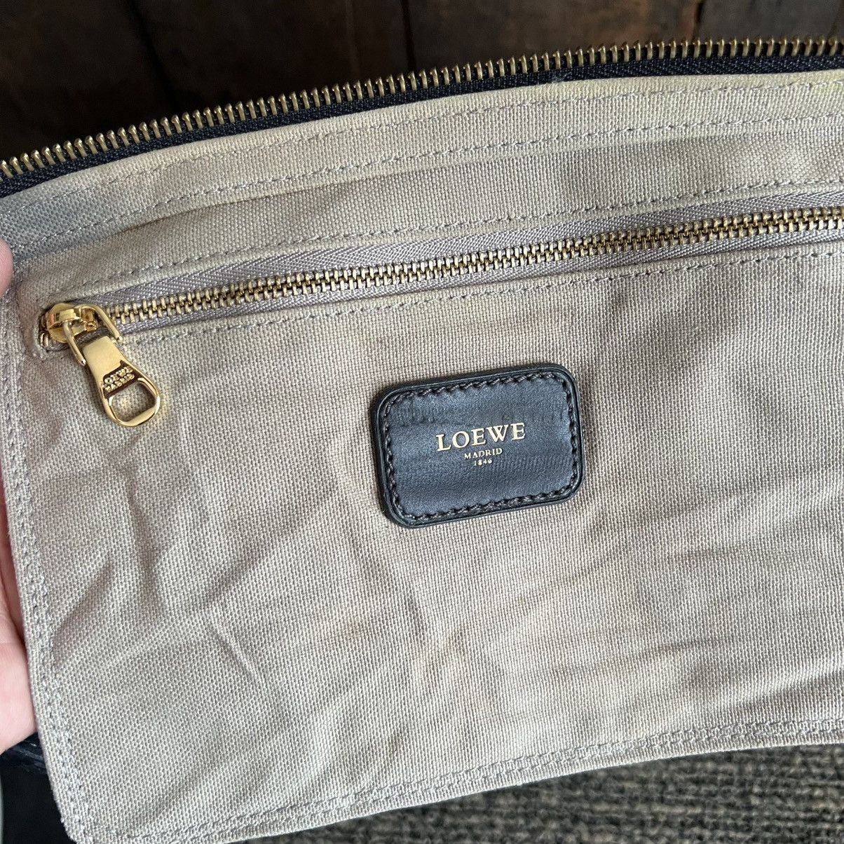Loewe Loewe Monogram Coated Canvas Shoulder Bag Size ONE SIZE - 7 Thumbnail