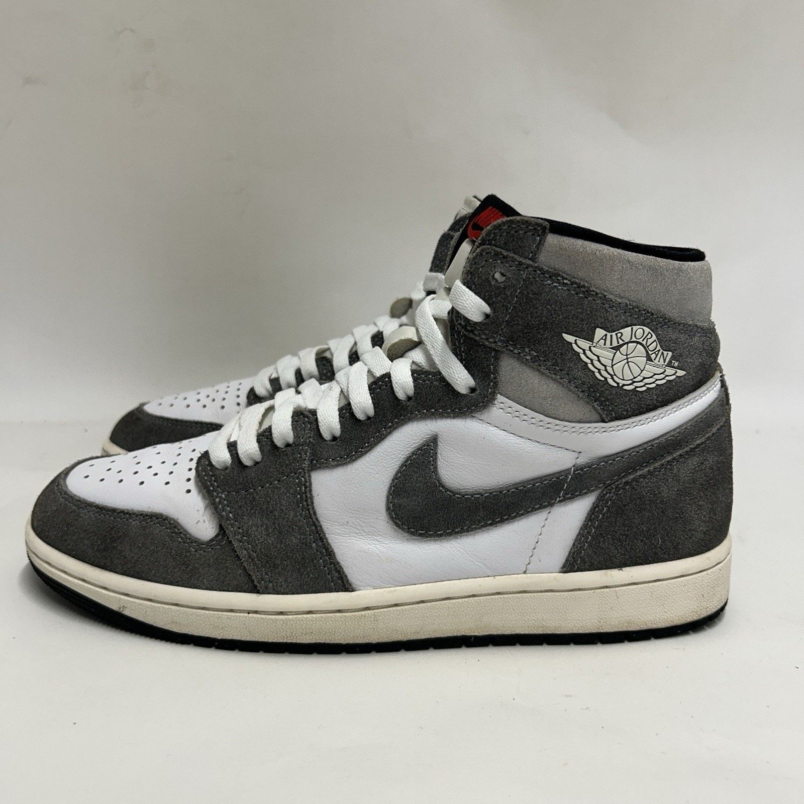 Jordan Brand Nike Air Jordan 1 Retro High OG “Washed Black Smoke Grey” Size US 9 / EU 42 - 6 Thumbnail
