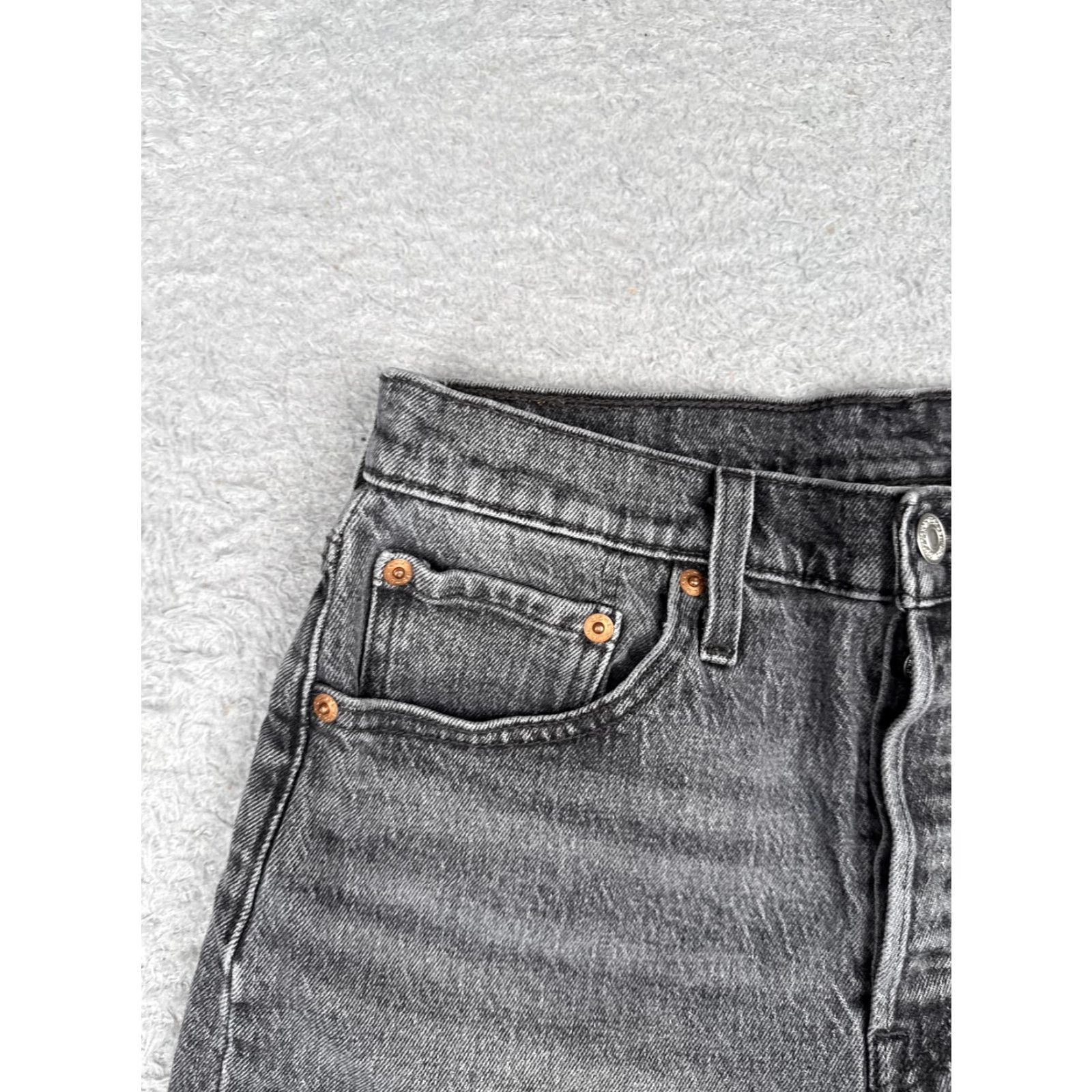 Levi's Levis Shorts Womens 28 Black Gray High Rise Denim Cutoff Button Fly Fray Hem Size 28" / US 6 / IT 42 - 4 Thumbnail