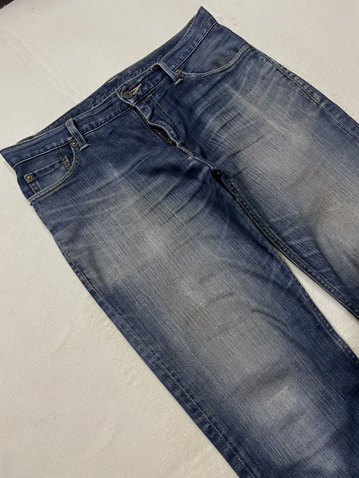 Eddie Bauer Vintage Eddie Bauer Straight Cut Distress Ripped Dark Blue Size US 33 - 7 Thumbnail