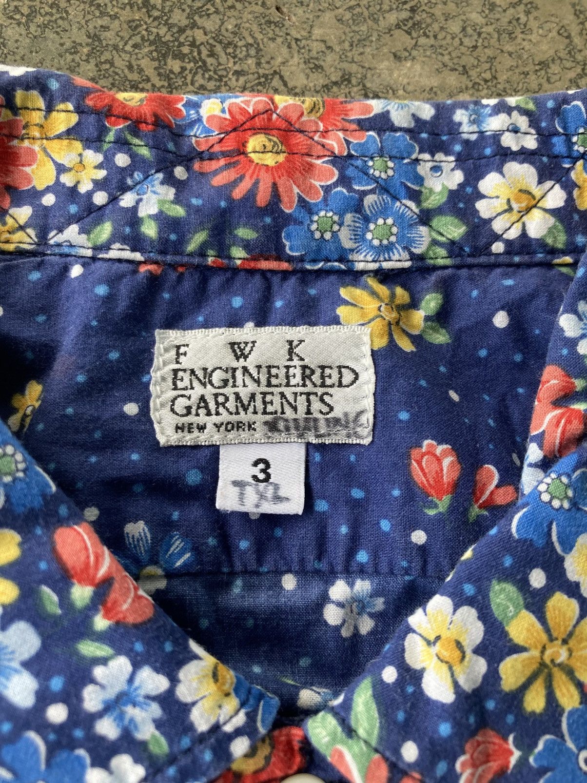 Engineered Garments Engineered Garments Floral Motif Print Blue Buttons Ups Size M / US 6-8 / IT 42-44 - 8 Thumbnail