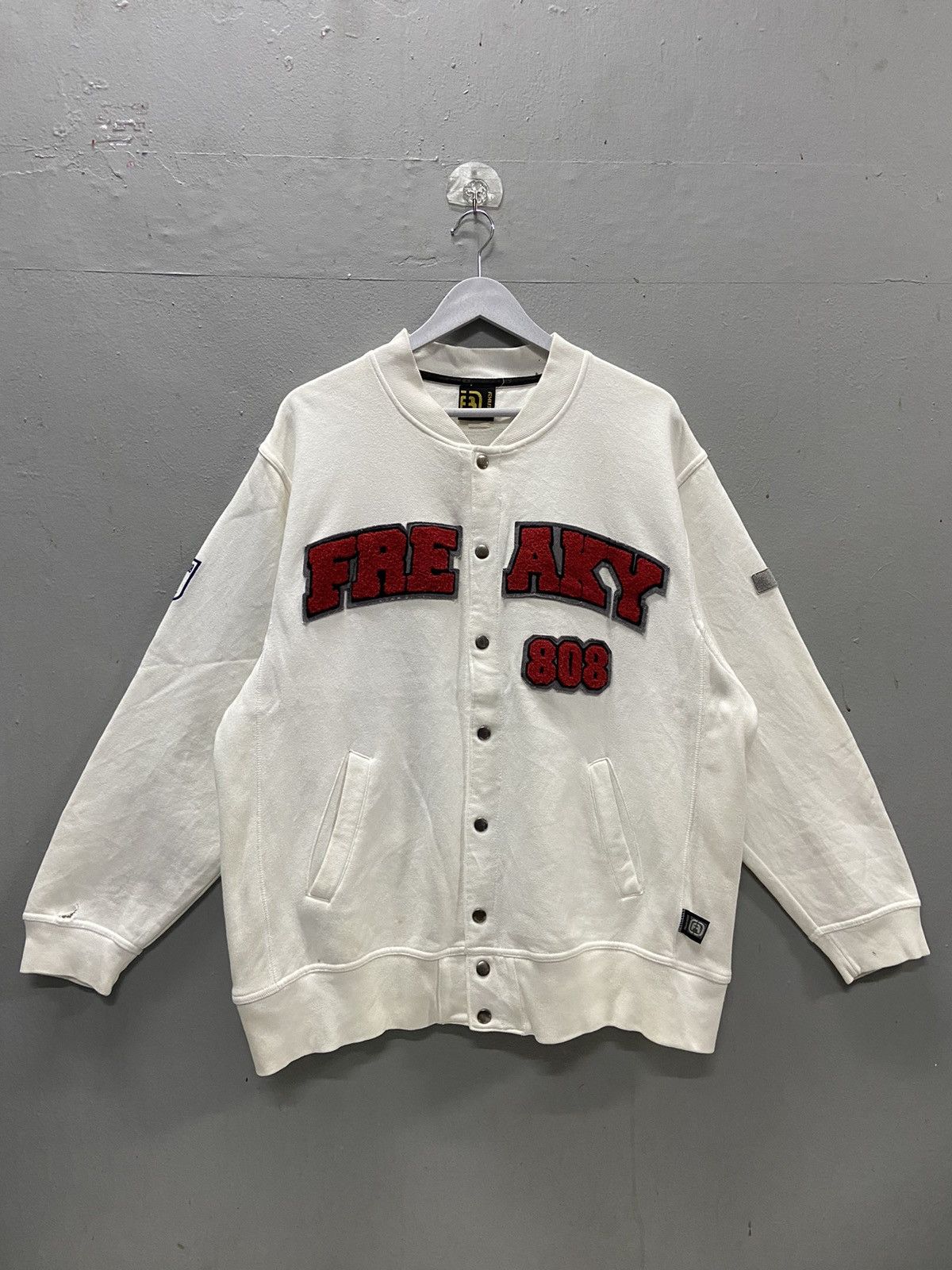Other FREAKY MASSIVE 808 WHITE VARSITY Size US L / EU 52-54 / 3 - 1 Thumbnail