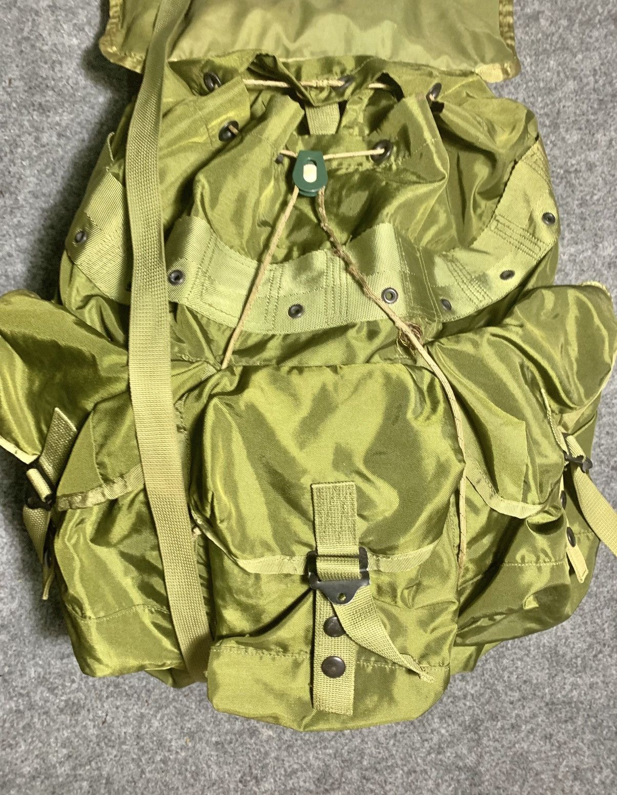 If Six Was Nine Sick Rare Multi Buckle & Pocket Rucksack Size ONE SIZE - 13 Thumbnail