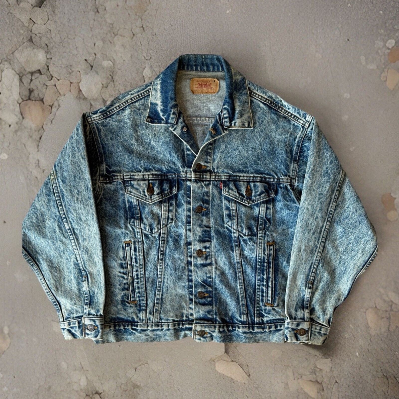 Levi's × Vintage Vintage Levis Denim Jacket M Blue 80s Acid Wash Made in USA Size US M / EU 48-50 / 2 - 1 Thumbnail