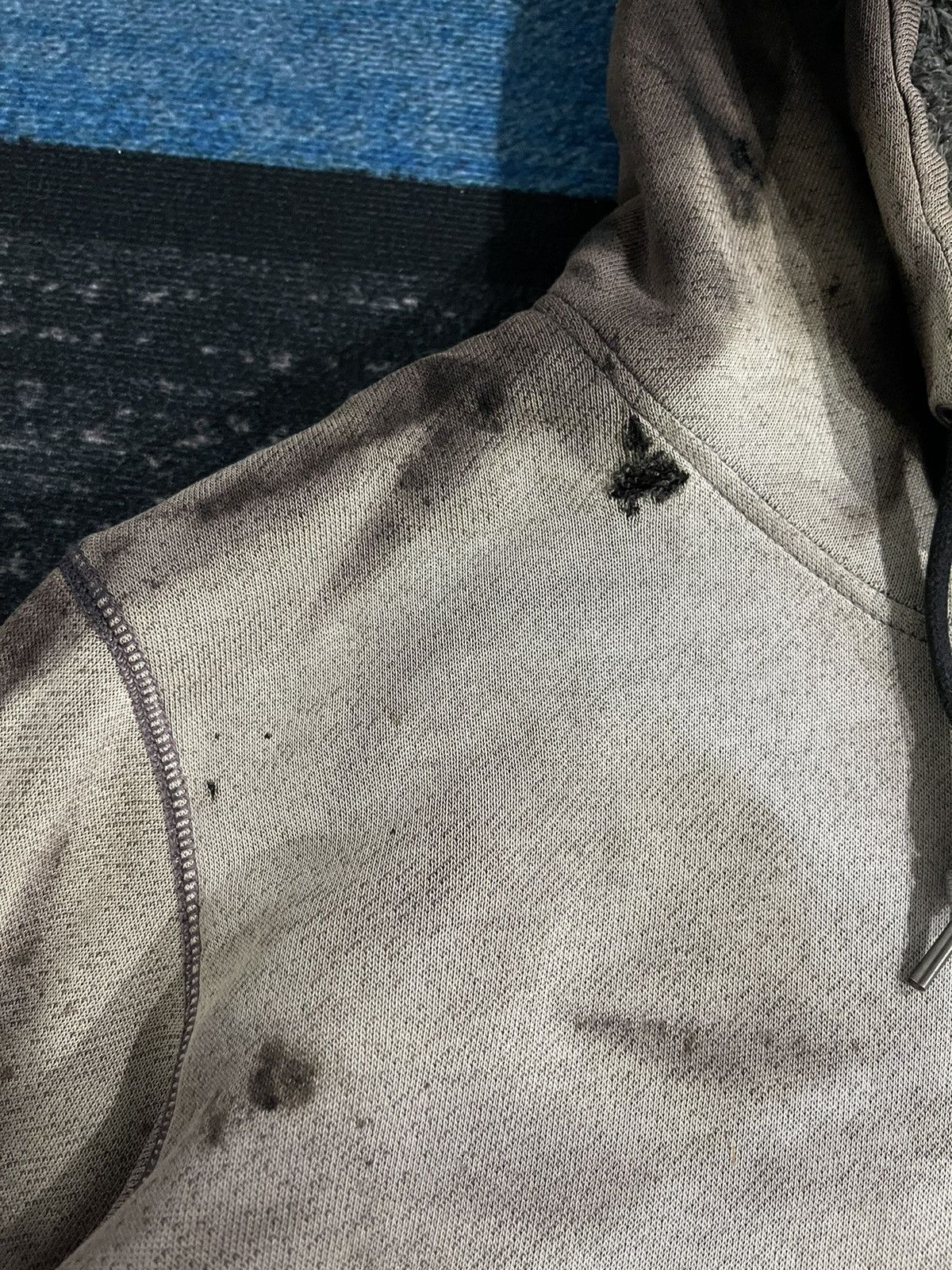 Uniqlo Uniqlo Distressed Sweatshirt Hoodie Size US XL / EU 56 / 4 - 8 Thumbnail