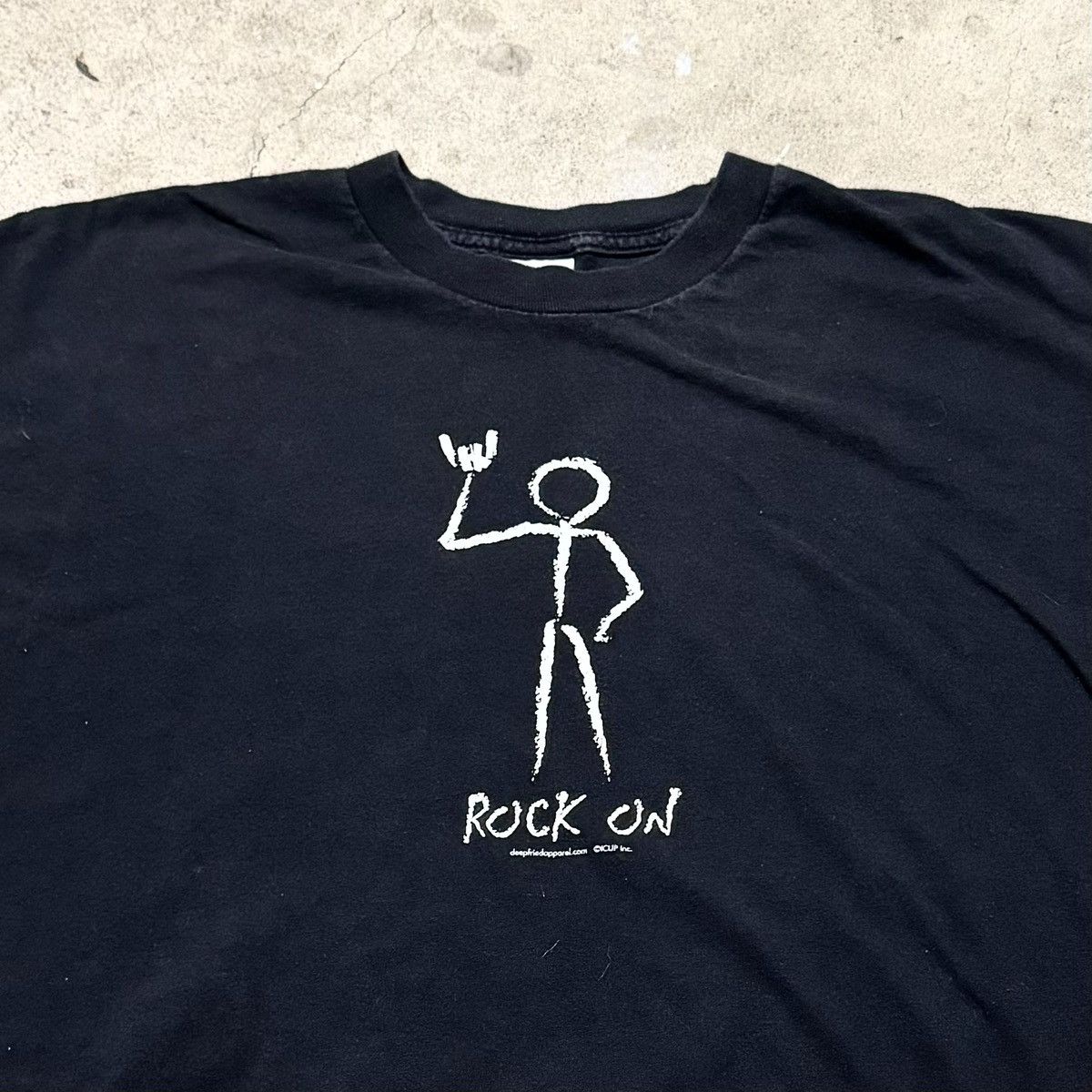 Vintage VINTAGE ROCK ON CARTOON TEE! Size US XL / EU 56 / 4 - 3 Thumbnail