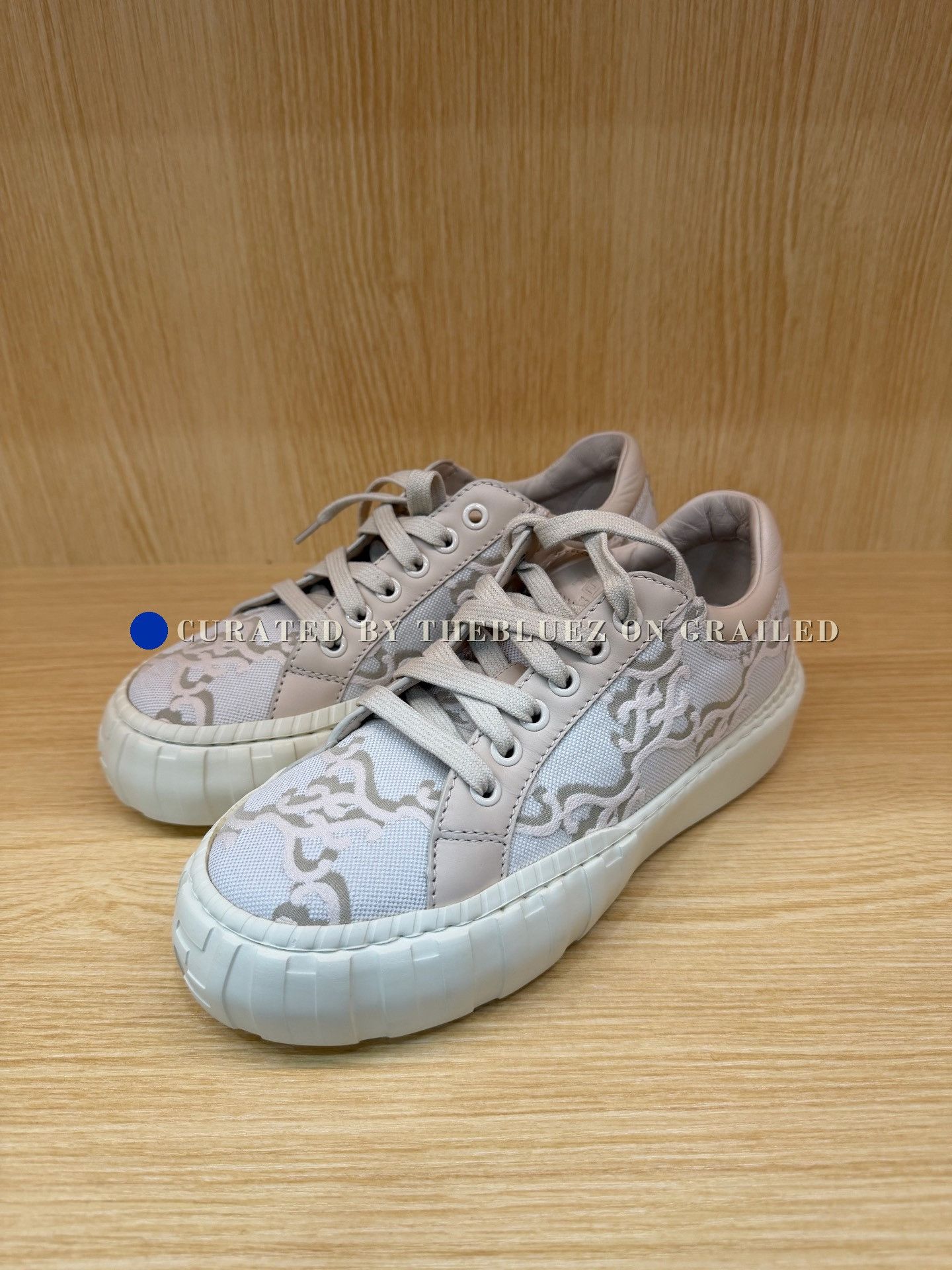 Fendi Fendi Beige Monogram Sneakers Size US 5 / IT 35 - 1 Thumbnail