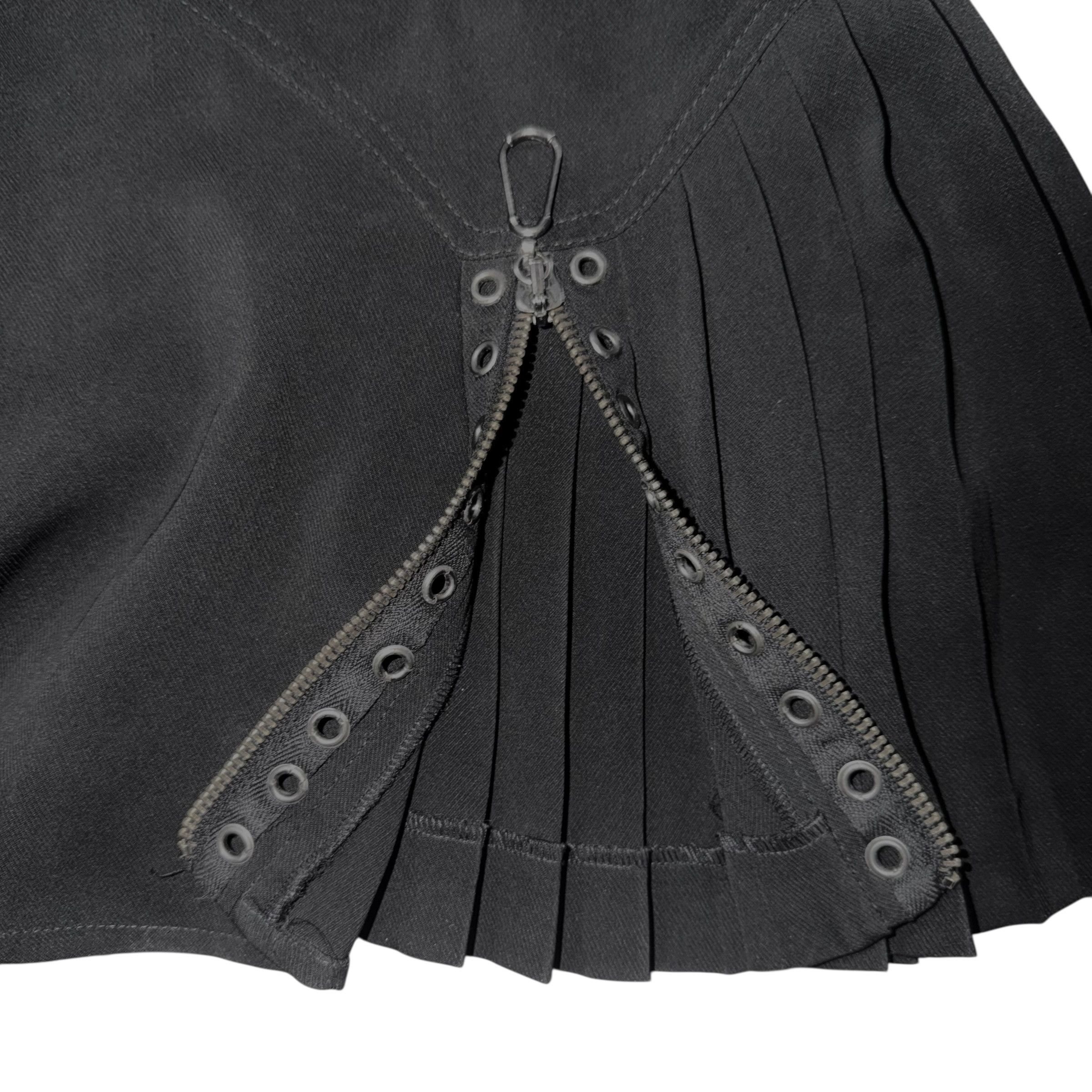 Versace VERSACE JEANS COUTURE VINTAGE MINI SKIRT Size 30" / US 8 / IT 44 - 4 Thumbnail