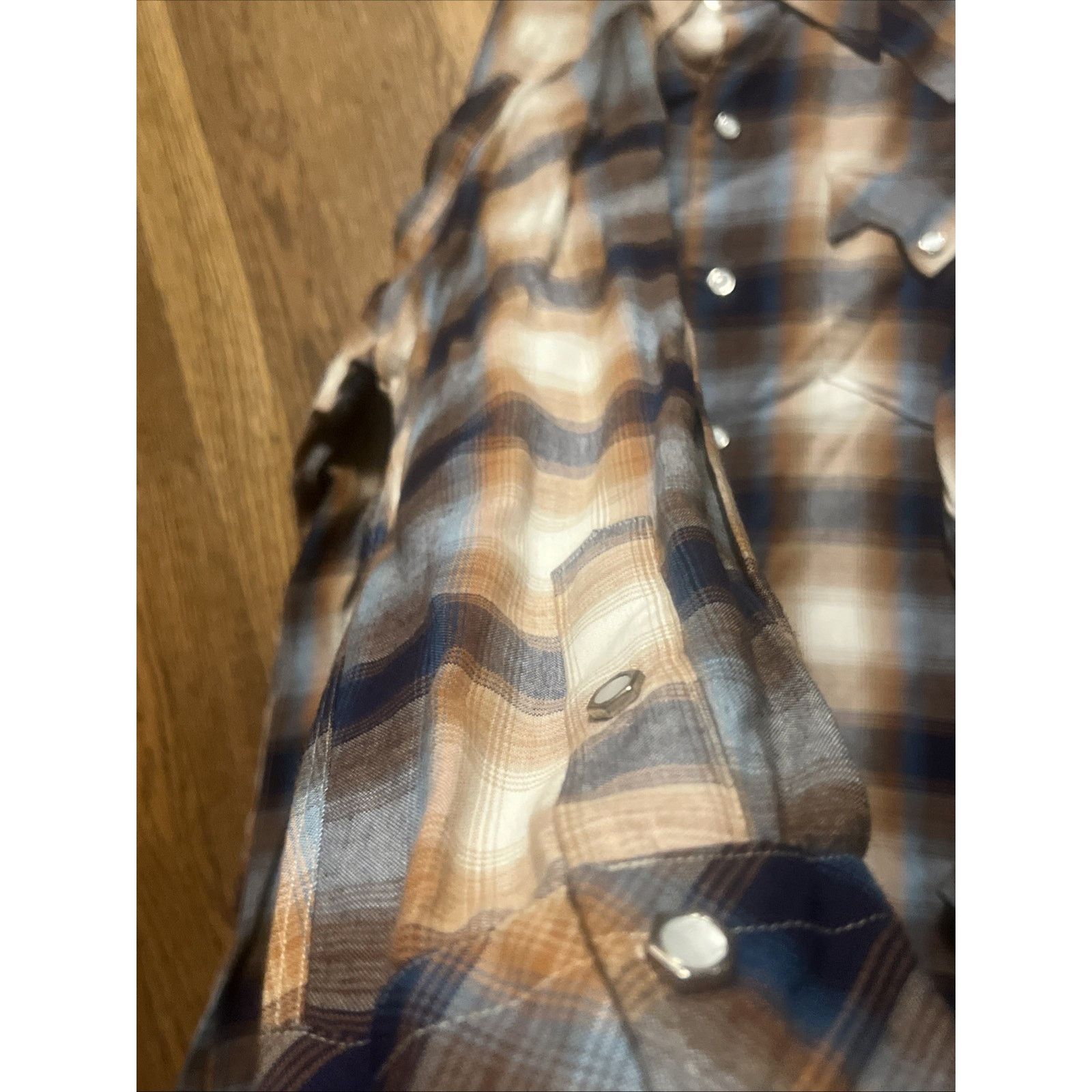 The Unbranded Brand Vtg 50s Heavy Rayon Shadow Plaid Shirt Sawtooth Pearl Snap M Size US M / EU 48-50 / 2 - 16 Thumbnail
