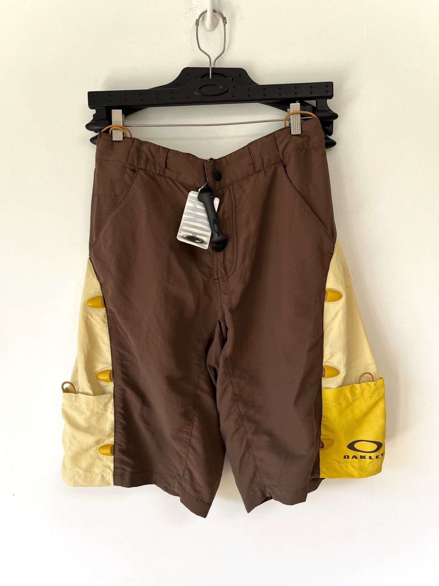 Oakley Oakley Vintage 00s M Shorts Size US 32 / EU 48 - 1 Thumbnail