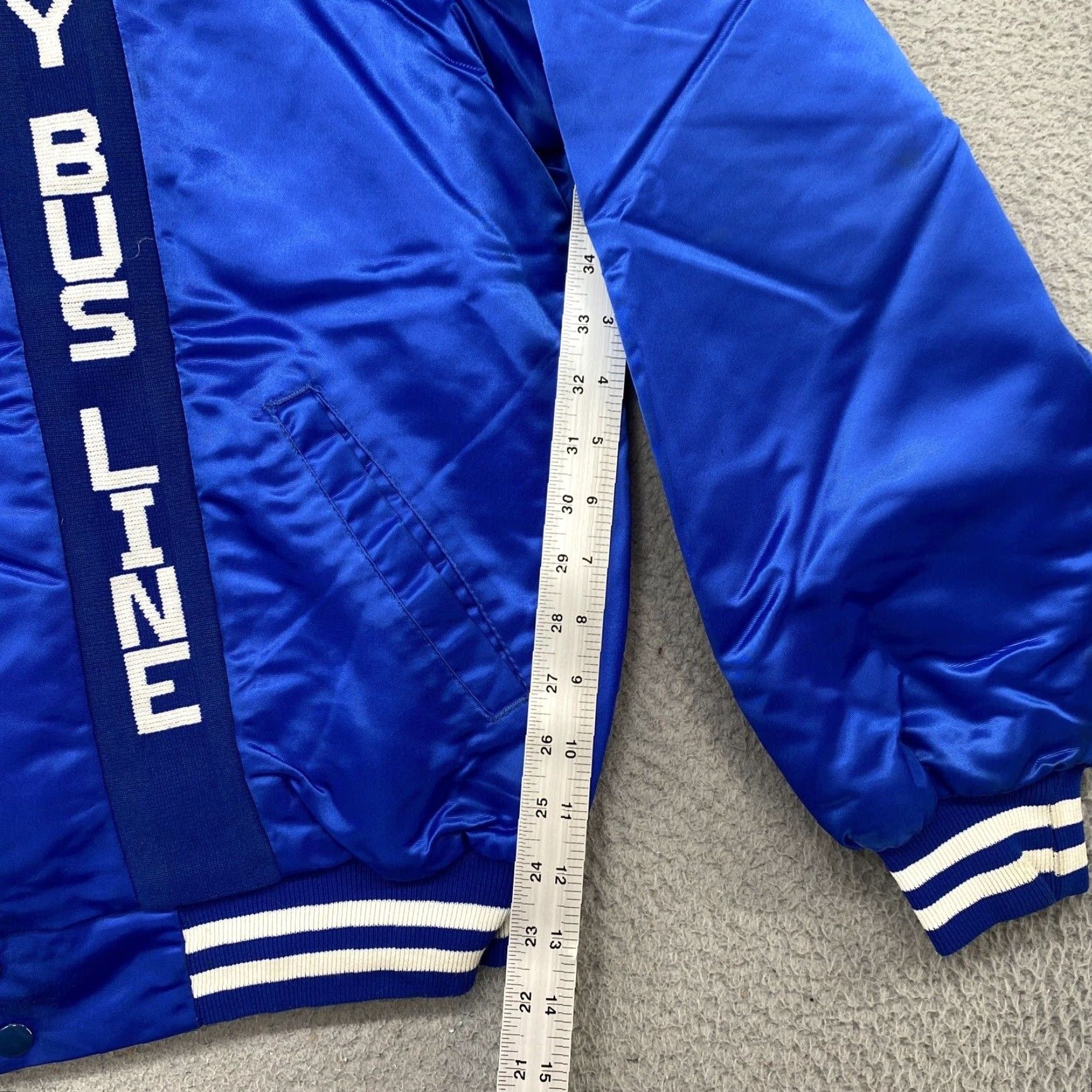 Vintage VINTAGE Ready Bus Lines Snap Up Lined Satin Blue Jacket Jacket Bomber Men XL Blue Satin Lined Vintage Mens Size US XL / EU 56 / 4 - 6 Thumbnail