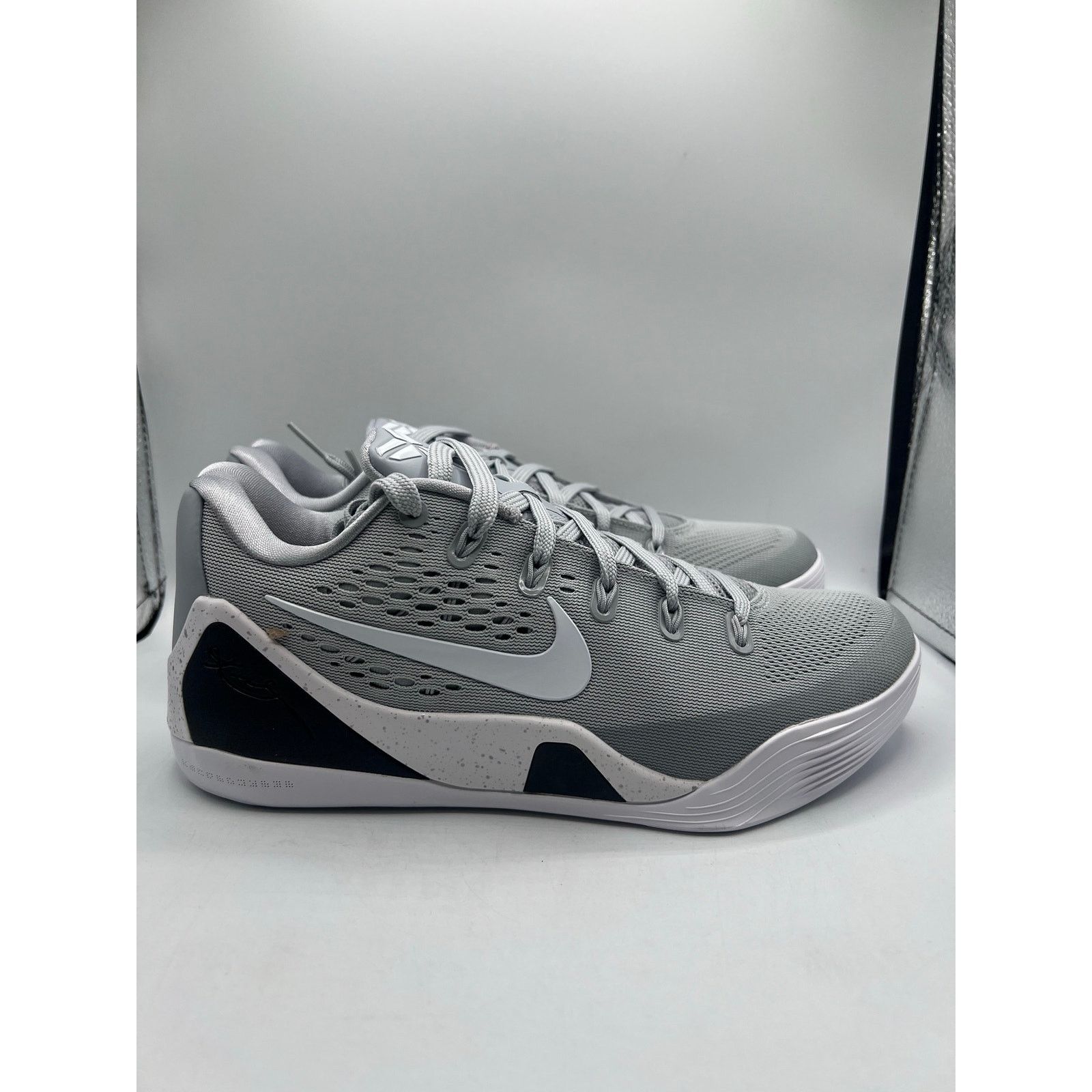 Nike Nike Kobe 9 EM Protro TB “Wolf Grey” size 7 men’s Size US 7 / EU 40 - 3 Thumbnail