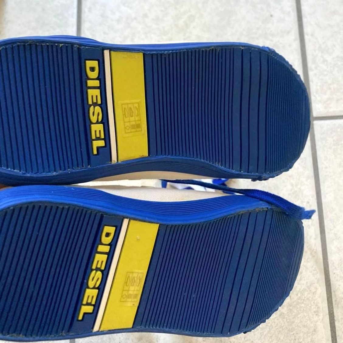 Diesel VINTAGE Diesel Men Sneakers 8.5US Blue White Casual Stylish Italian Size US 9 / EU 42 - 5 Thumbnail