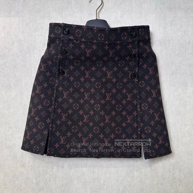Louis Vuitton Louis Vuitton Summer Color Block Wool Shorts . Size 22" - 2 Thumbnail