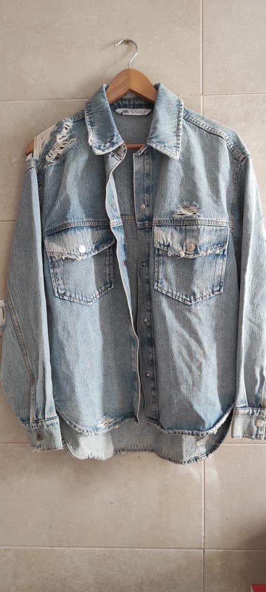 Zara Zara Denim Distressed Ripped Light Blue Jean Jacket Size S Size US S / EU 44-46 / 1 - 2 Thumbnail