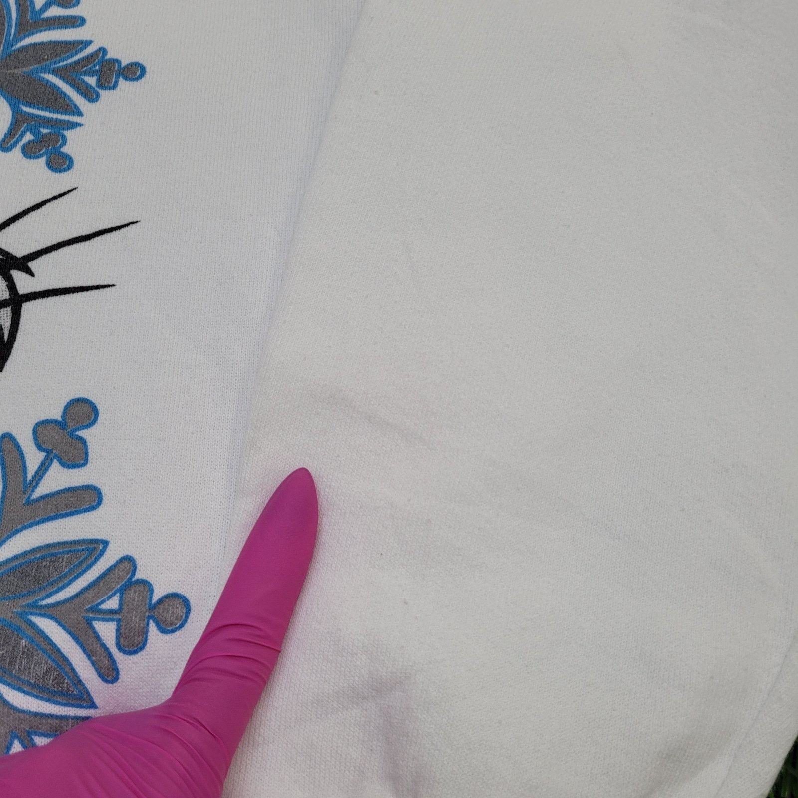 Vintage Vintage 1995 Bugs-Bunny Christmas Sweatshirt XL 24x25 Size US XL / EU 56 / 4 - 4 Thumbnail