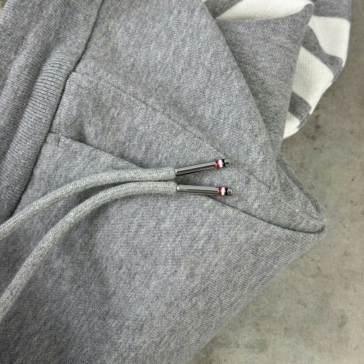 Thom Browne THOM BROWNE Bermuda Shorts In Grey Melange Cotton Size US 33 - 6 Thumbnail