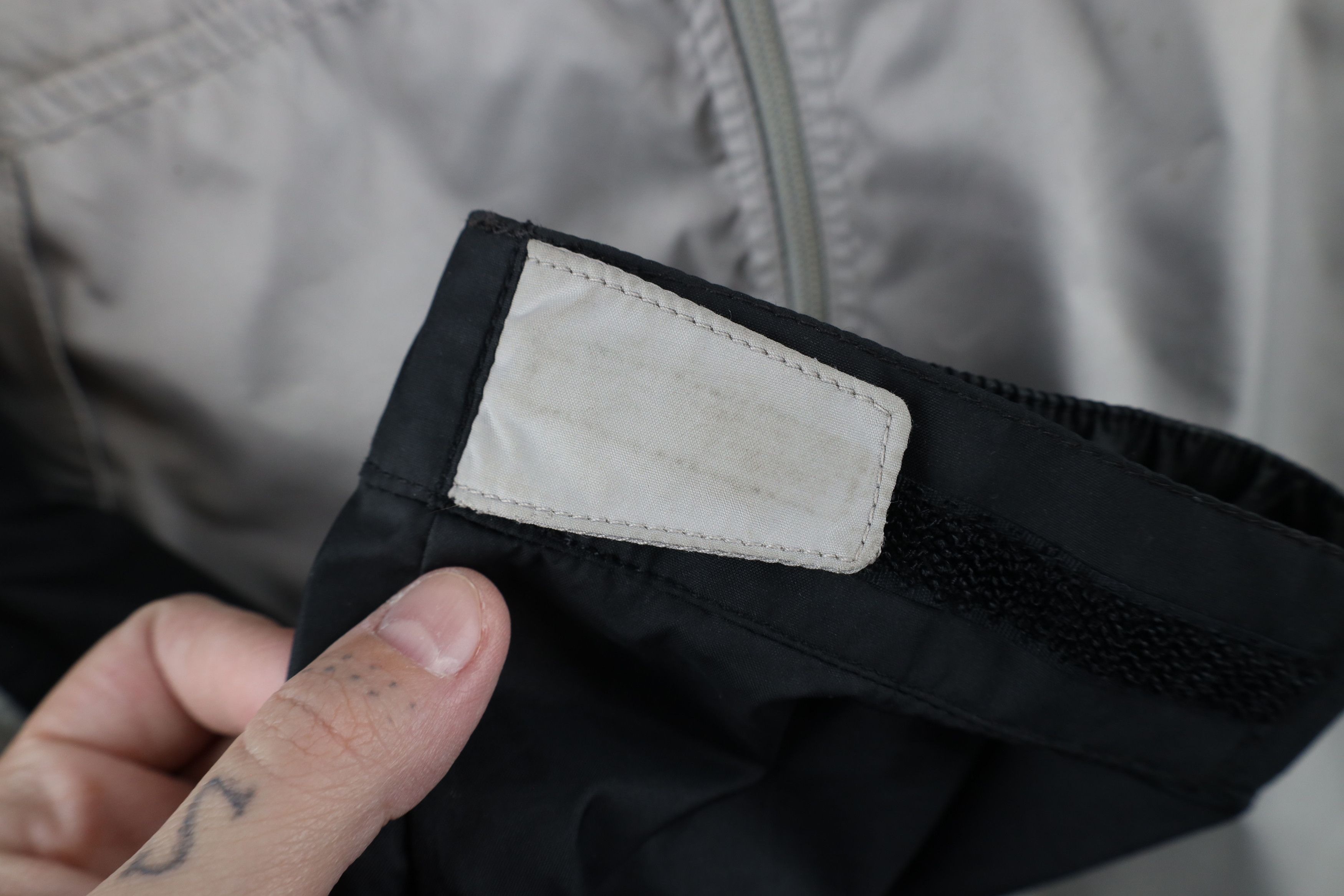 The North Face × Vintage Vintage Y2K The North Face Avalanche Trucks Jacket Gray Size US XL / EU 56 / 4 - 12 Thumbnail