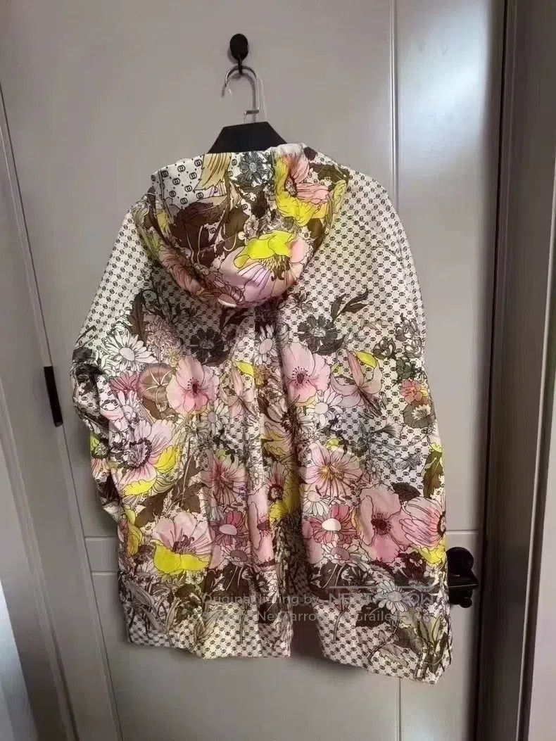 Gucci Gucci Show floral rhinestone letter logo windbreaker Size XS / US 0-2 / IT 36-38 - 2 Thumbnail