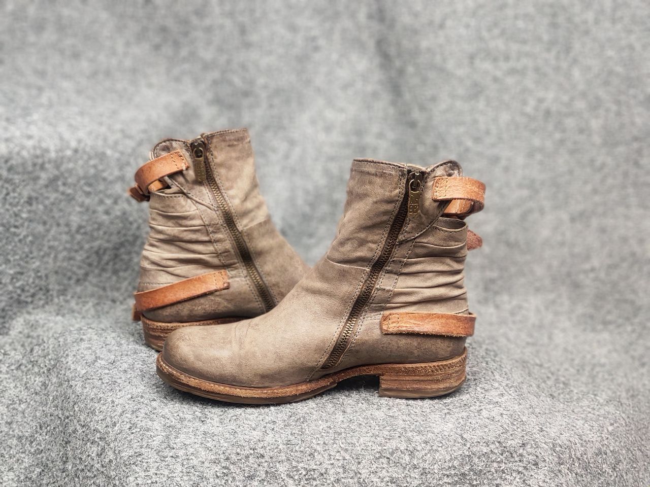 A.S.98 A.S.98 Design mummy Leather faded Ankle Zip Strap Boots Size US 9 / IT 39 - 14 Thumbnail