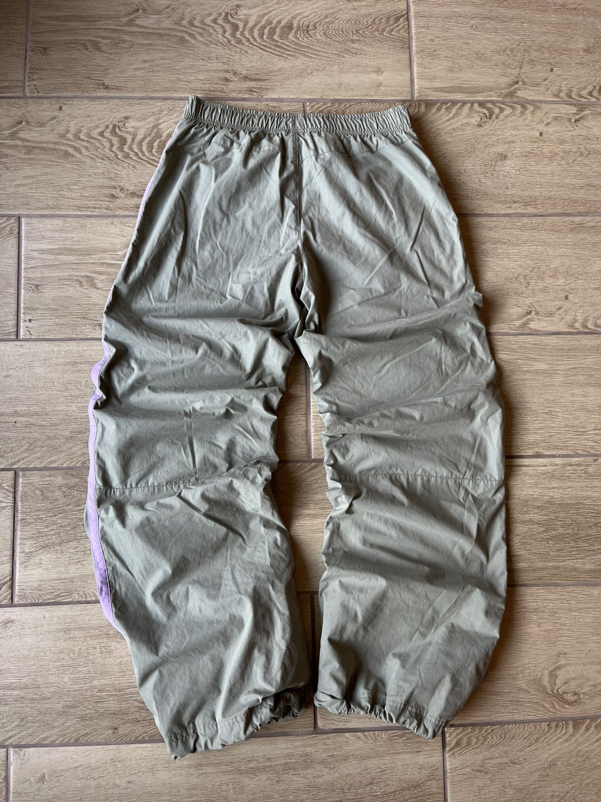 Nike Vintage Nike Y2K Nylon Truck Pants Purple Gray Men’s Size S Size US 30 / EU 46 - 4 Thumbnail