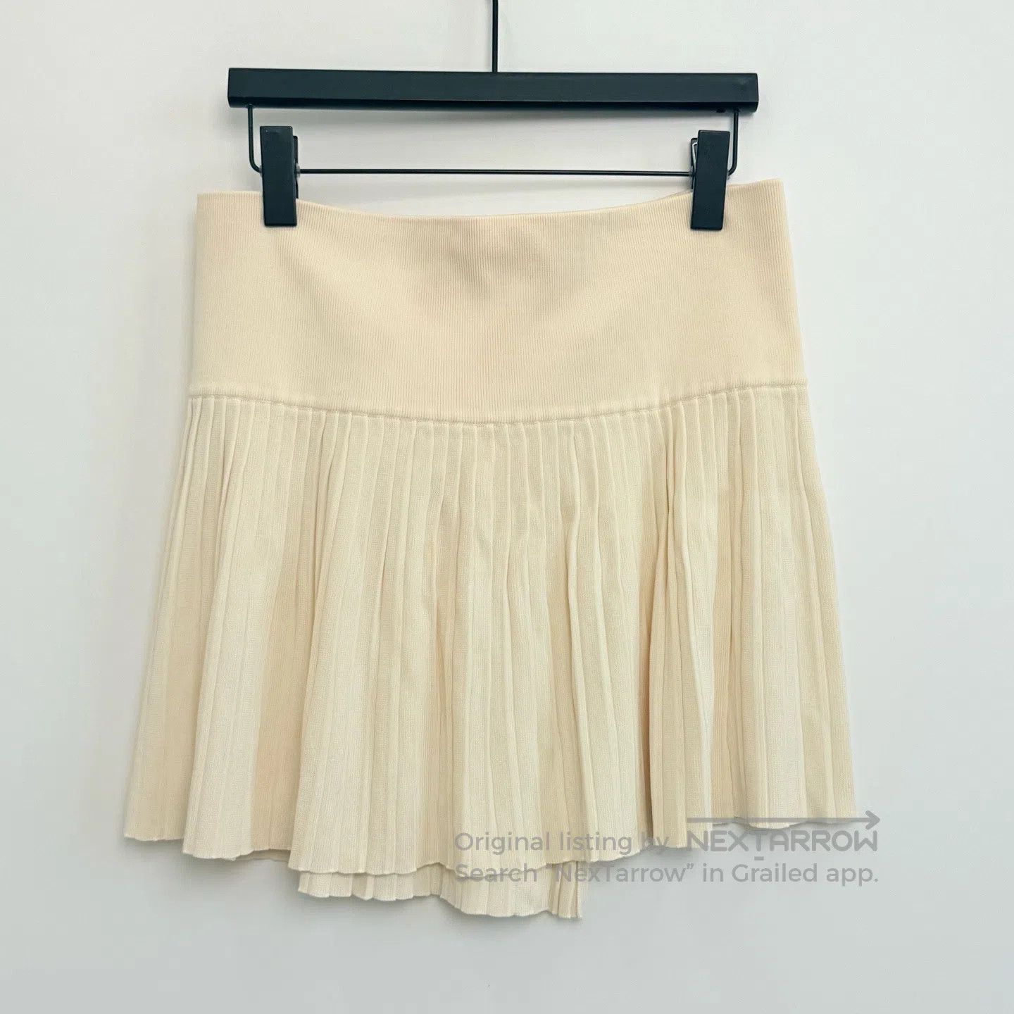 Hermes Hermes Beige Knit Pleated Skirt| Size 35" - 3 Thumbnail