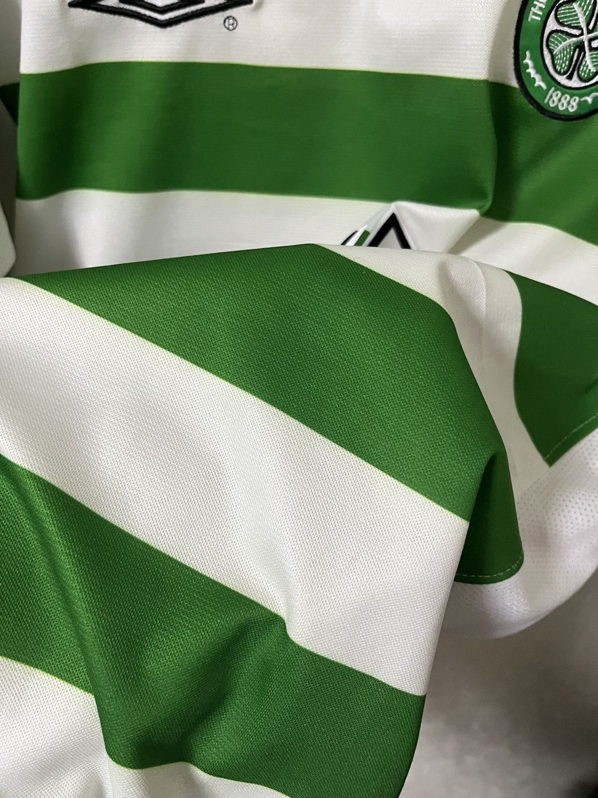 Vintage Umbro Celtic 01/02 Home Vintage Jersey Size US L / EU 52-54 / 3 - 11 Thumbnail