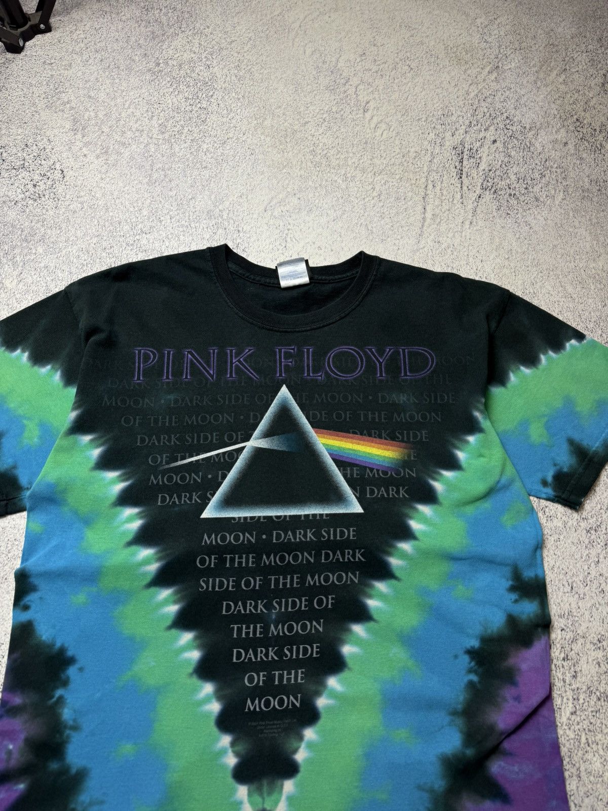Pink Floyd Liquid Blue 2004 Pink Floyd Dark Side Of The Moon T-Shirt Size US M / EU 48-50 / 2 - 2 Thumbnail