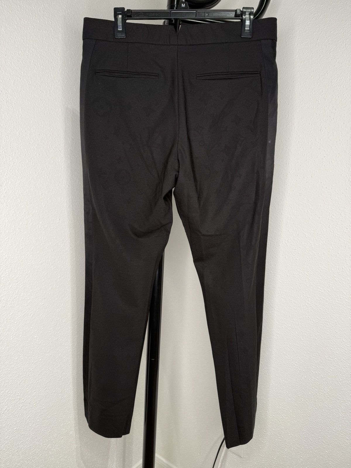 Louis Vuitton Louis Vuitton Monogram Embossed Tailored Pants RM231F Japan Size US 32 / EU 48 - 7 Thumbnail