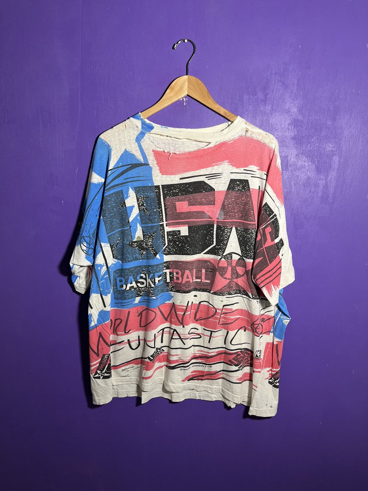 NBA × Vintage Vintage 90s Magic Johnson USA basketball AOP t-shirt Size US XXL / EU 58 / 5 - 1 Thumbnail