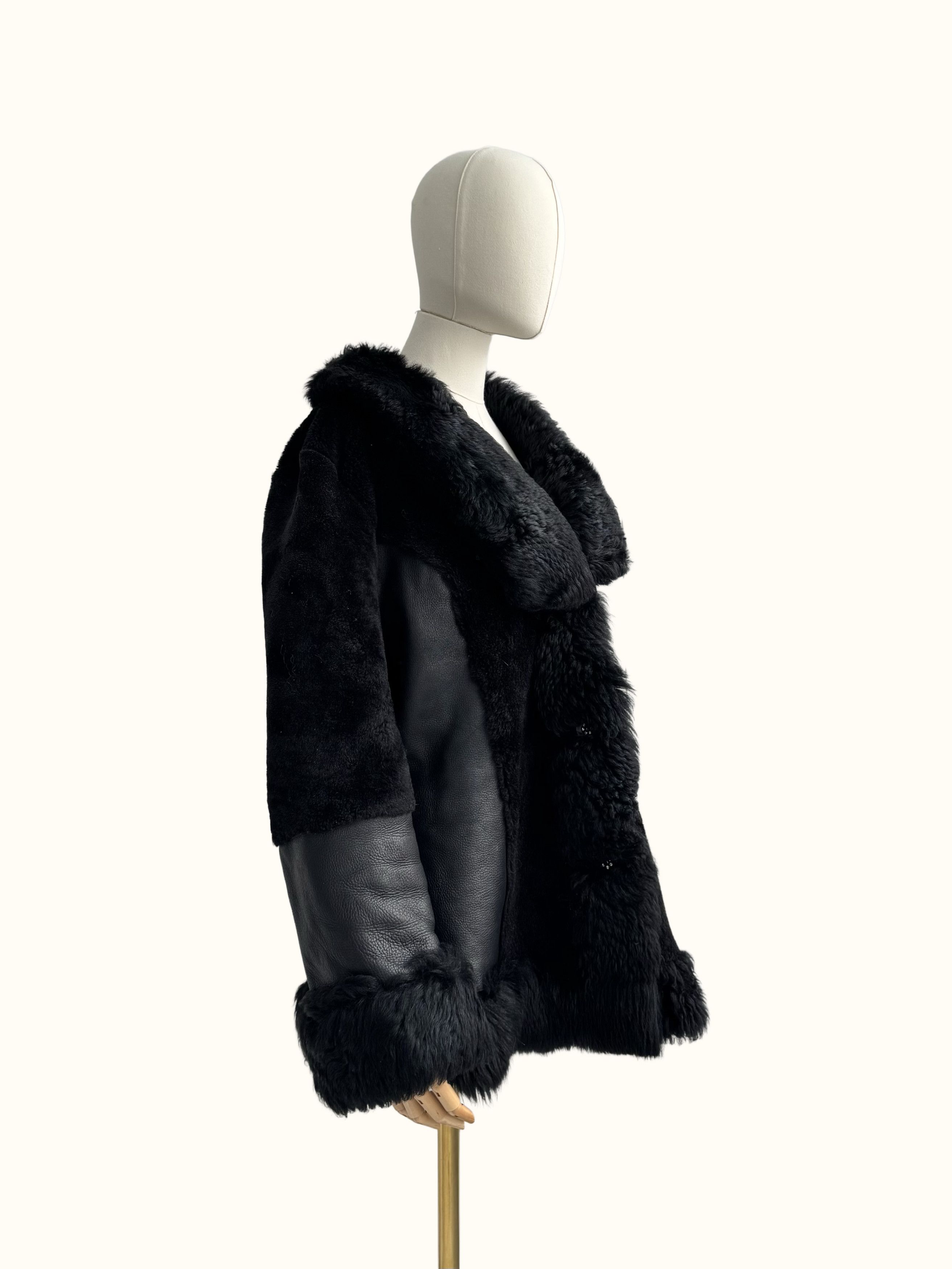 Vintage Vintage Real Sheepskin Coat (B550)E2D15 Size XL / US 12-14 / IT 48-50 - 2 Thumbnail