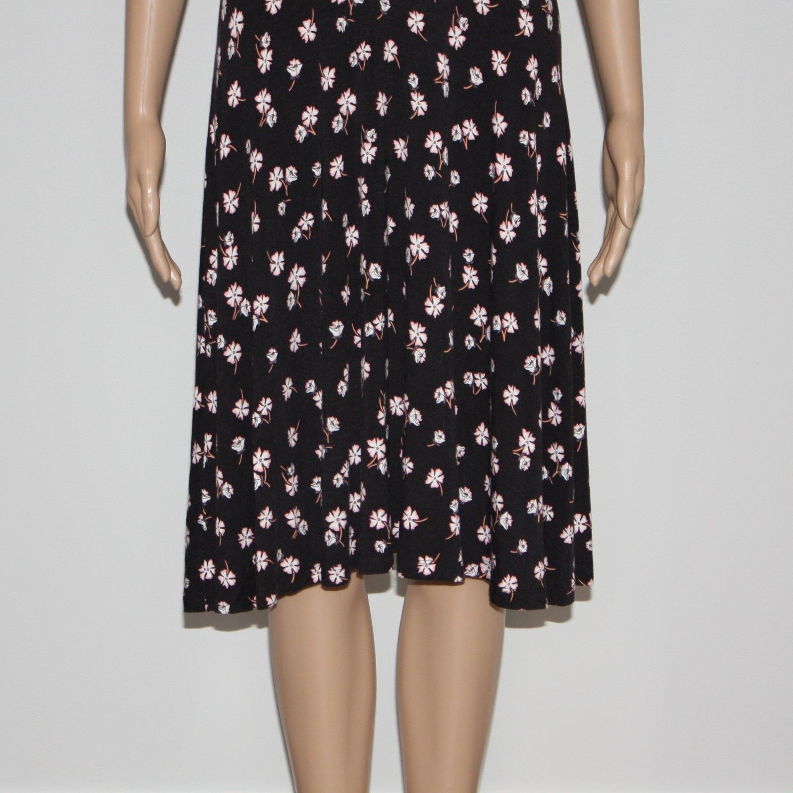 Loft Loft Women's Border Floral Wrap Dress in size US 4 Size S / US 4 / IT 40 - 4 Thumbnail