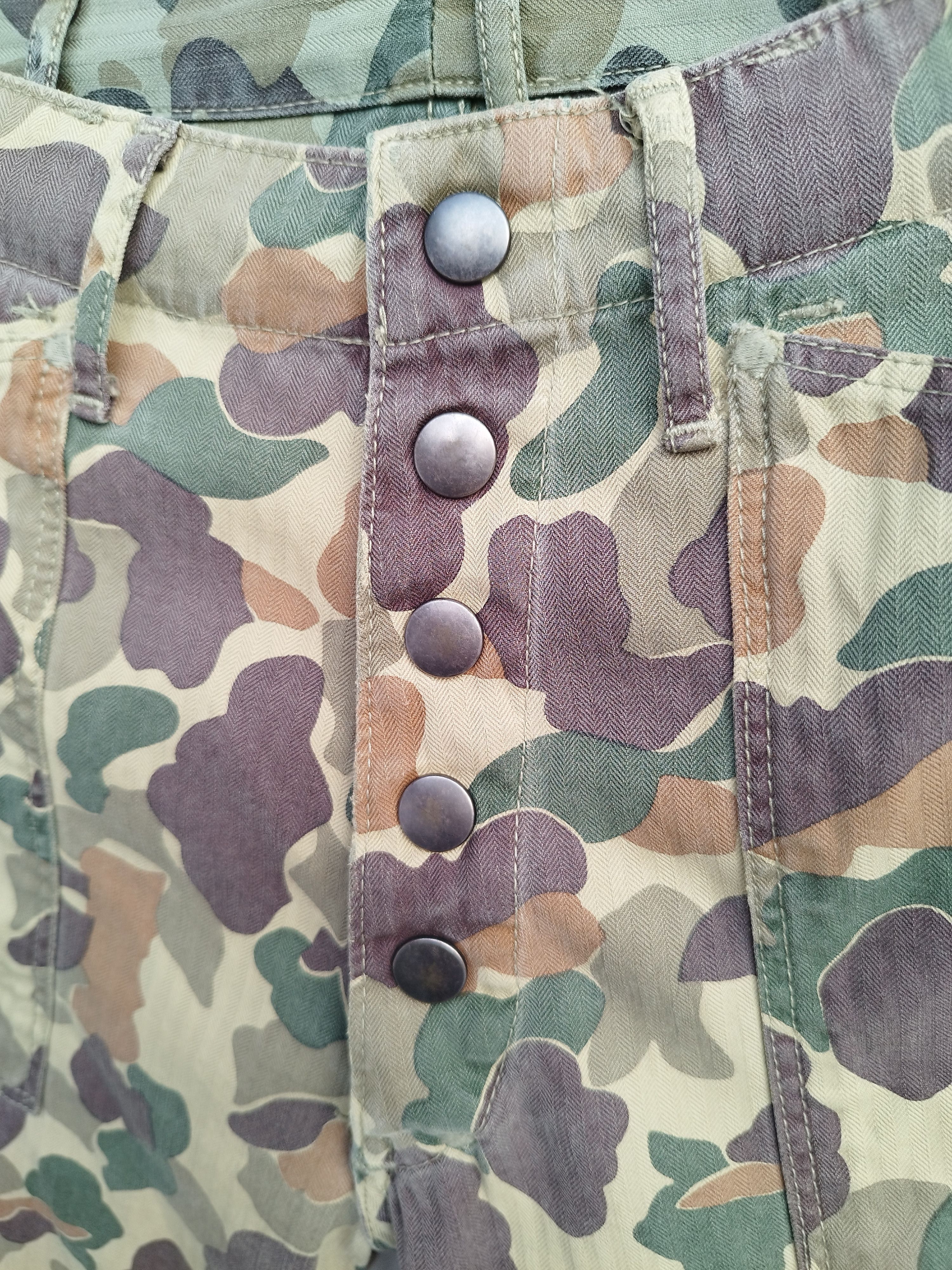 Kapital KAPITAL DUCK HUNTER FROG PRINT CAMO REVERSIBLE PANTS Size US 30 / EU 46 - 6 Thumbnail