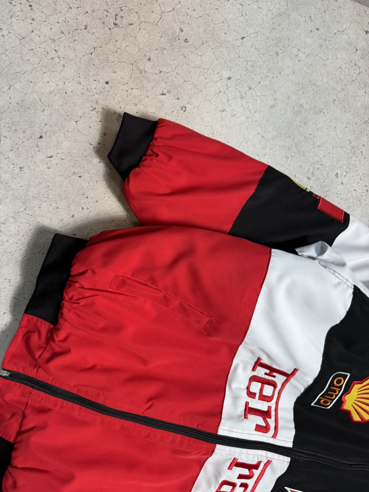 Ferrari Ferrari F1 Racing Bomber Jacket Hype Rare Big Logo Size US L / EU 52-54 / 3 - 3 Thumbnail