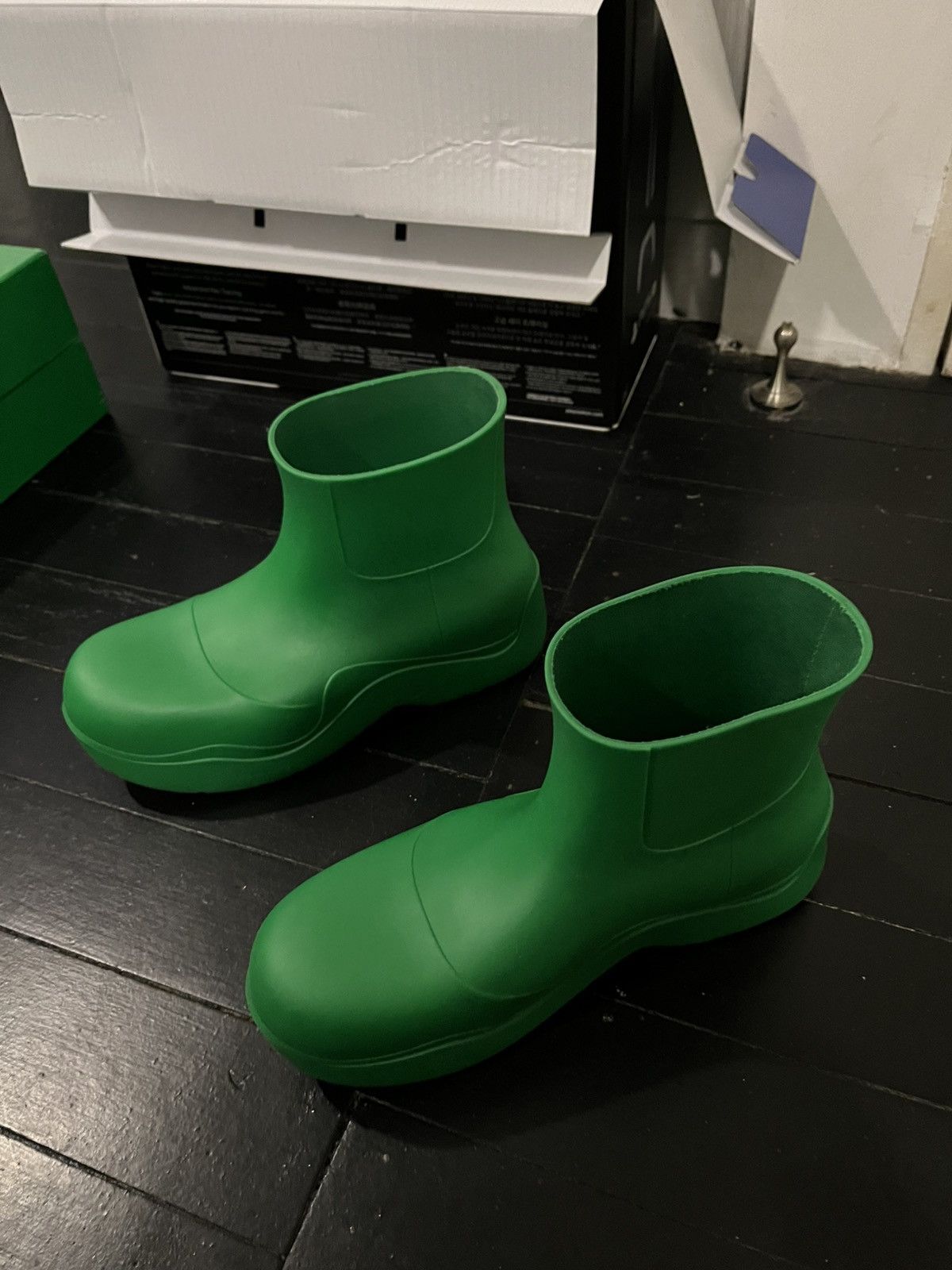 Bottega Veneta BOTTEGA VENETA Puddle Rain Molded Rubber Ankle Boots Green Size US 12 / EU 45 - 1 Thumbnail